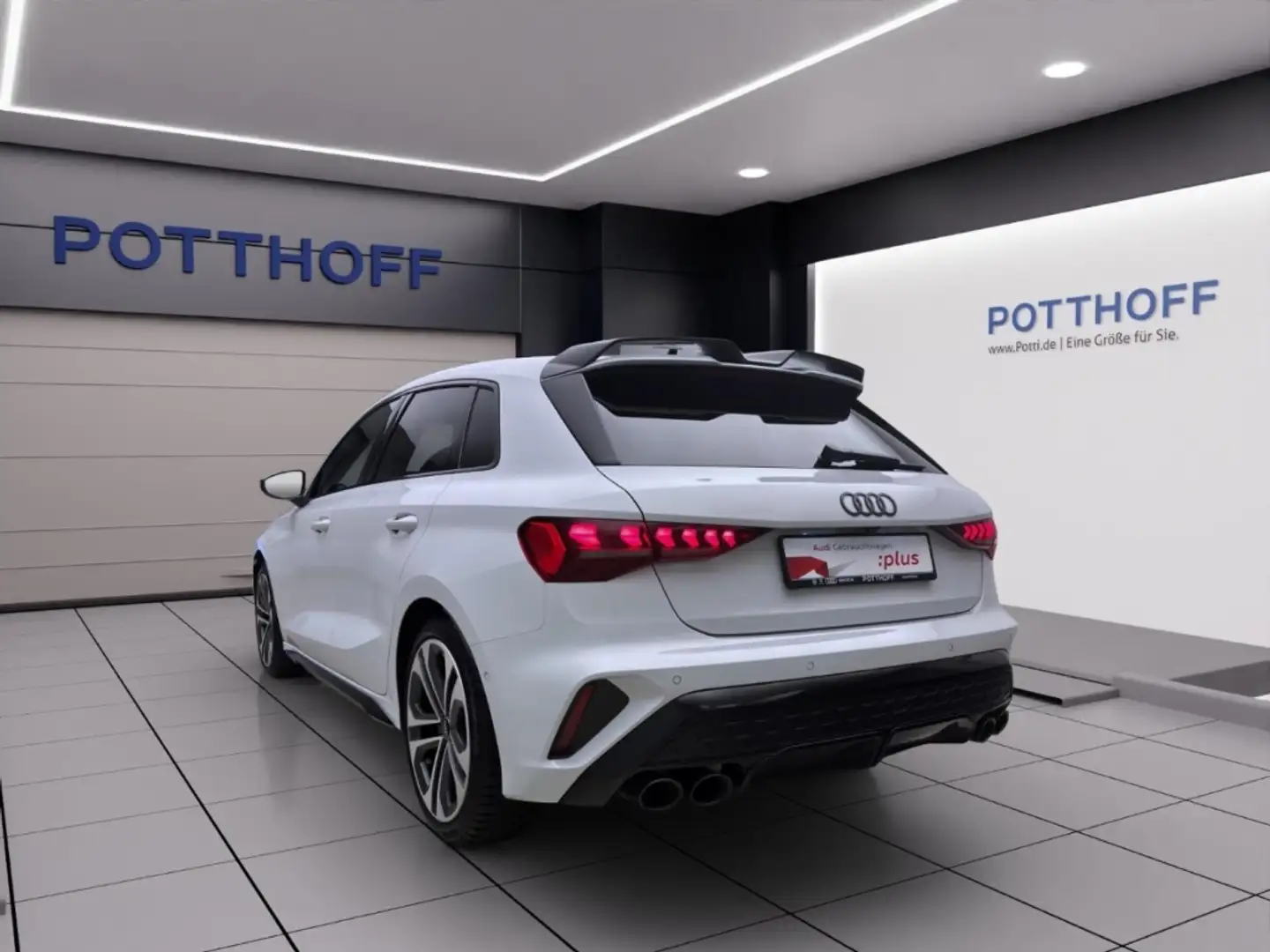 Audi S3 Sportback Q PANO SONOS NAVI HuD Wit - 2