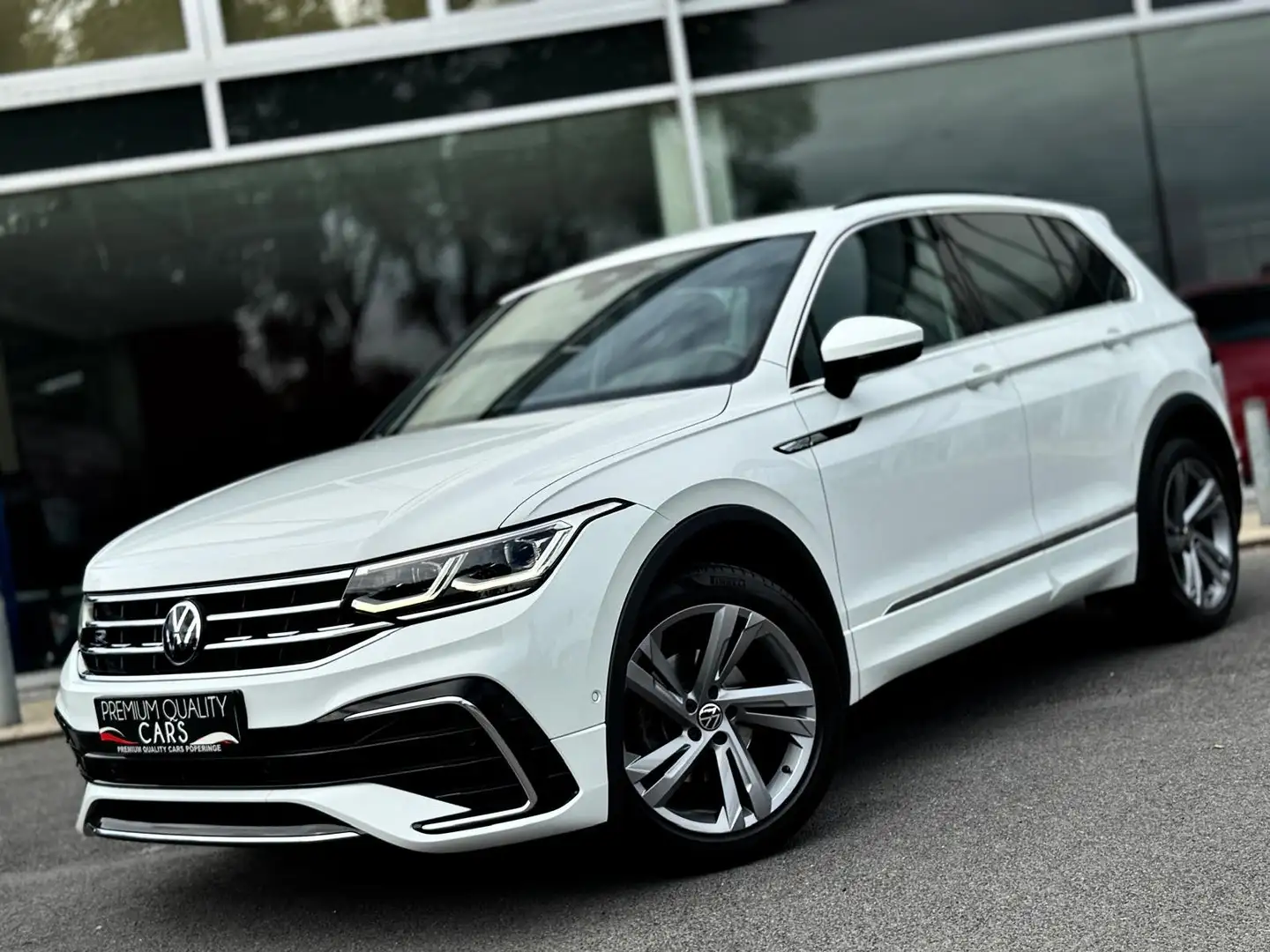 Volkswagen Tiguan 1.5 BENZINE / R-LINE / ADAPT. / CARPLAY / CAM Blanc - 1