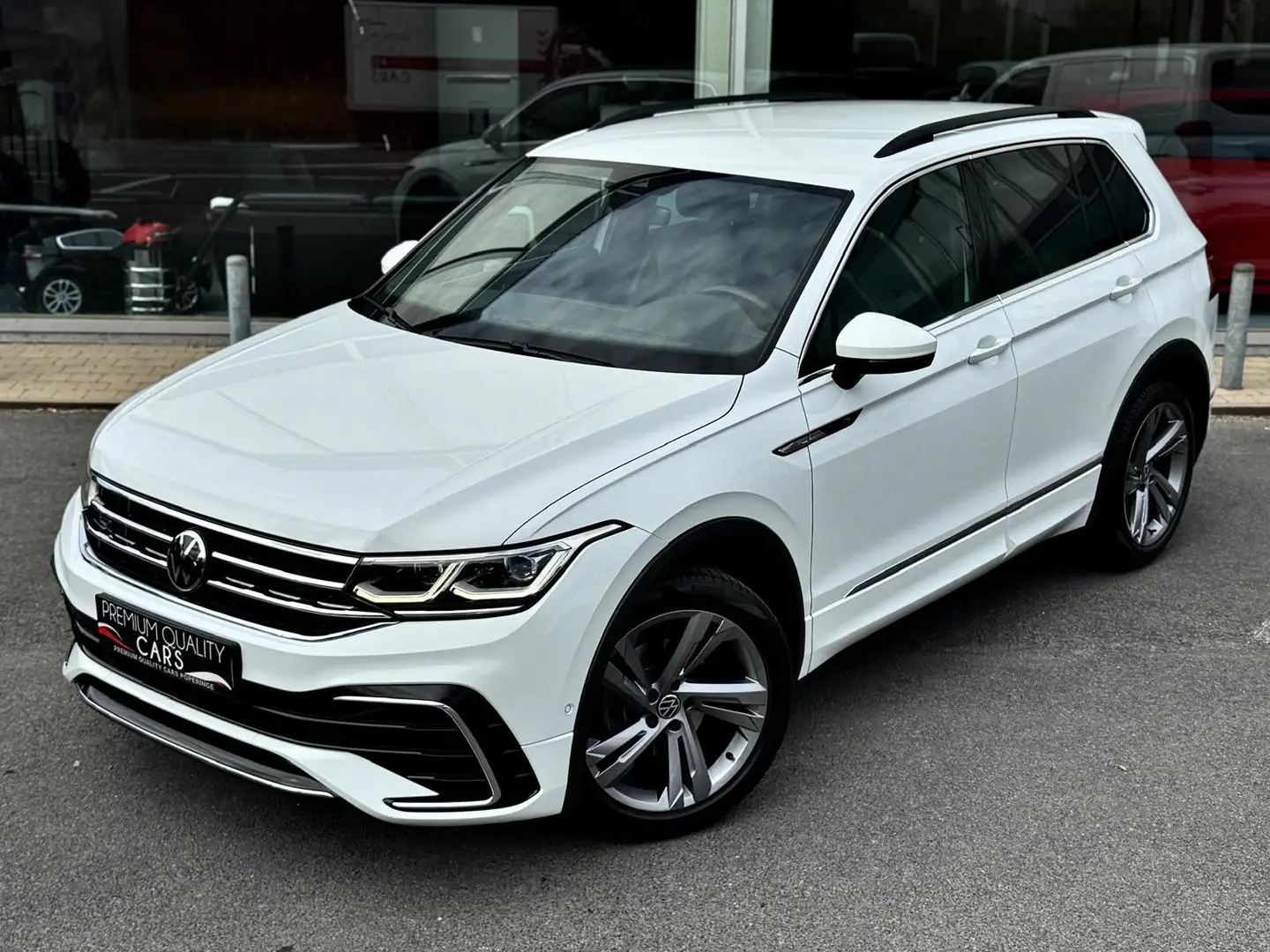 Volkswagen Tiguan 1.5 BENZINE / R-LINE / ADAPT. / CARPLAY / CAM Blanc - 2