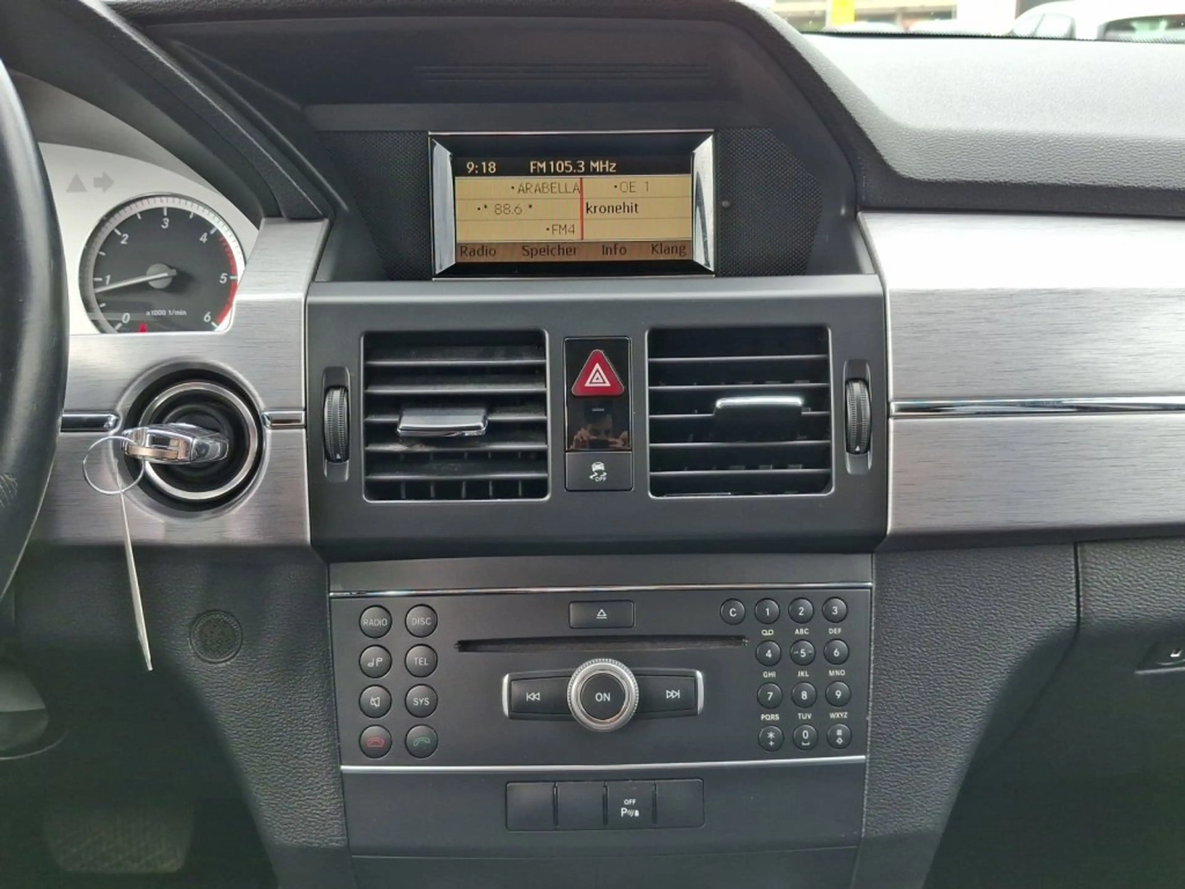 Mercedes-Benz GLK 220 CDI 4MATIC — photo 14