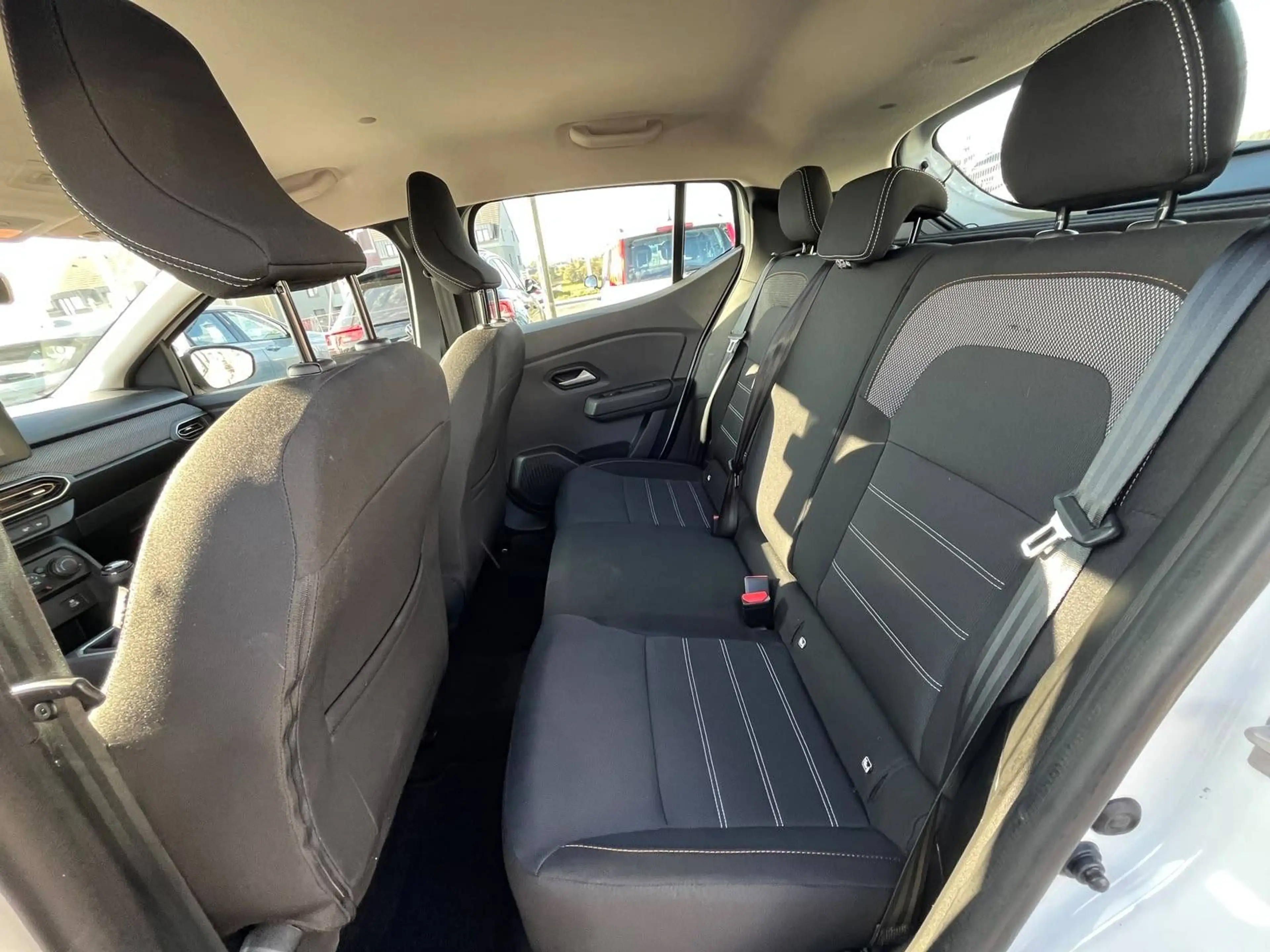 Dacia Sandero Sandero 1.0 TCe Expression — photo 8