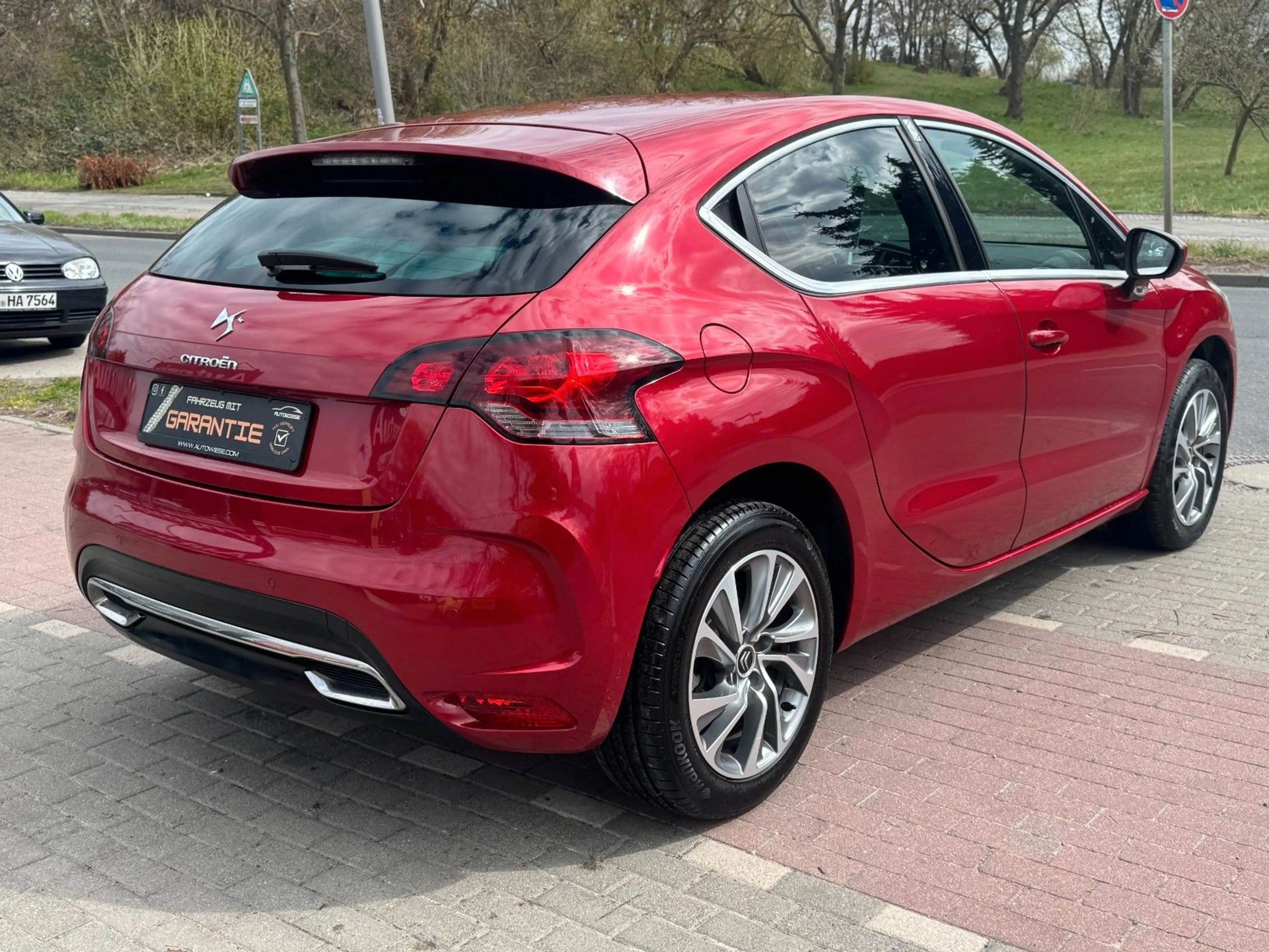 Citroen DS4 SoChic 1.6HDI*Aut.*Klima*Temp.*PDC*Massage* — photo 5