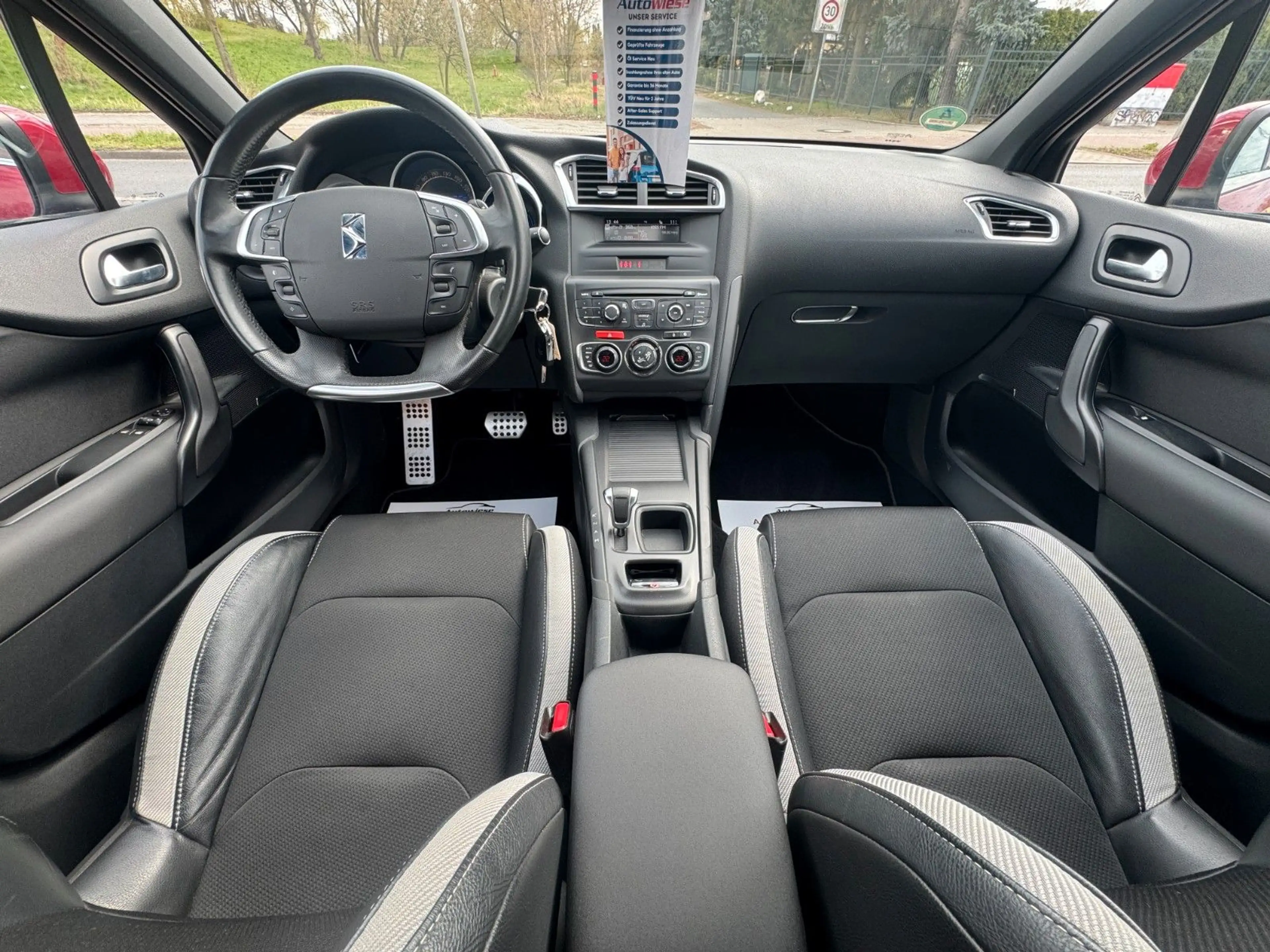 Citroen DS4 SoChic 1.6HDI*Aut.*Klima*Temp.*PDC*Massage* — photo 14