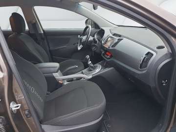 Fotografie 6 des Kia Sportage Dream Team 2WD Navi