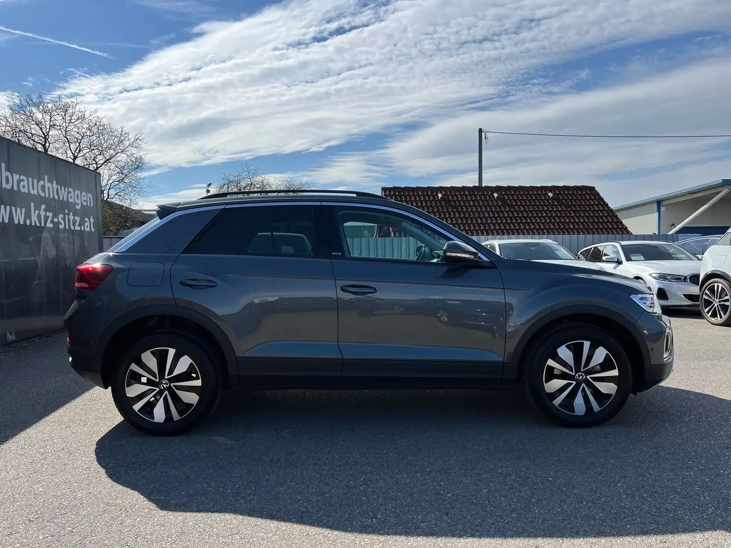 Volkswagen T-Roc 1,0 TSI MOVE | -40% vom NP Grau - 2