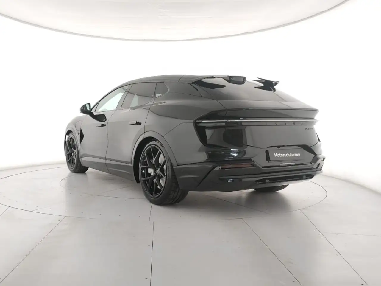 Lotus Eletre 2025