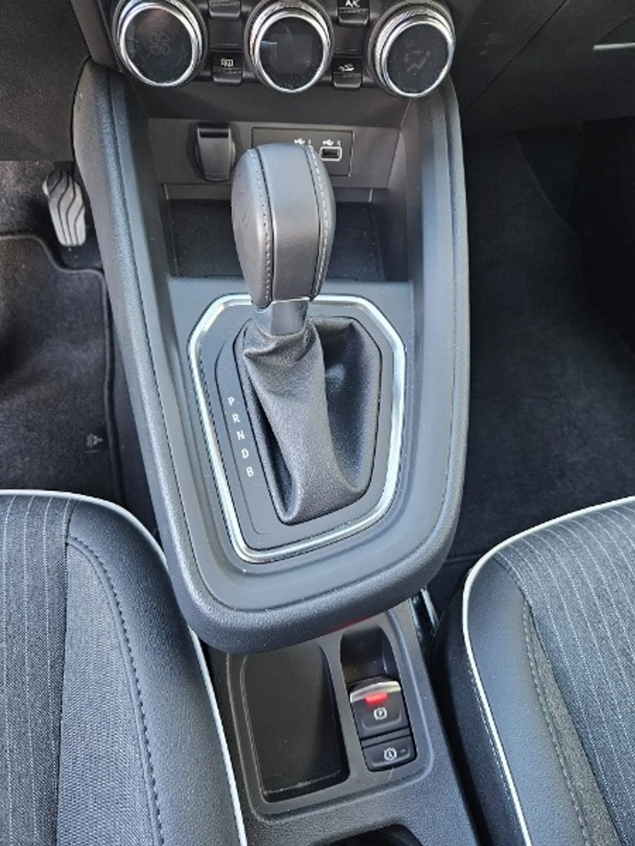 Mitsubishi Colt EDITION 1.6 Hybrid — photo 5