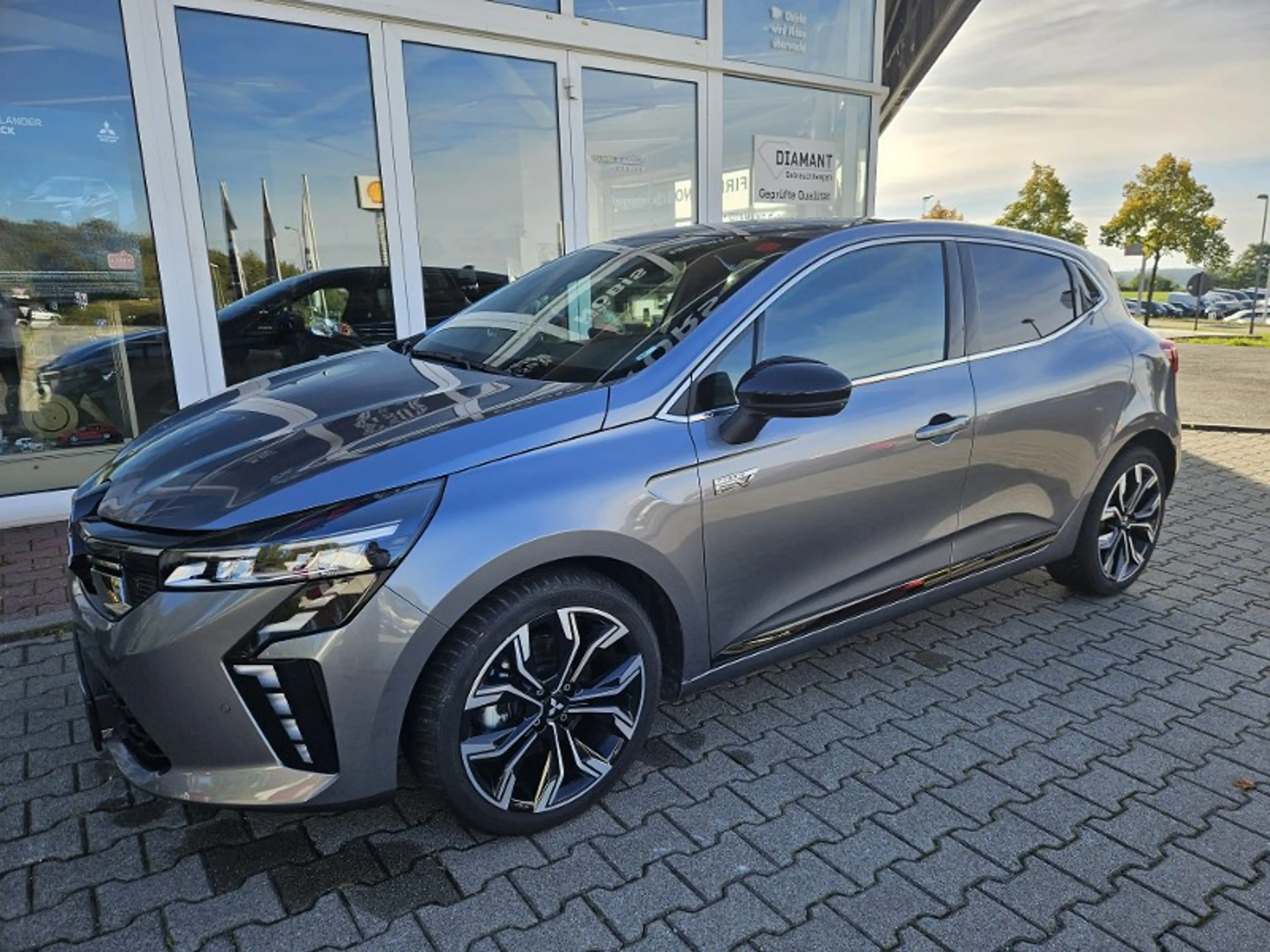 Mitsubishi Colt EDITION 1.6 Hybrid — photo 11
