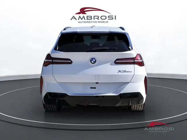 BMW X3 view 8