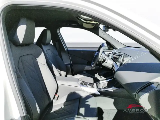BMW X3 view 11