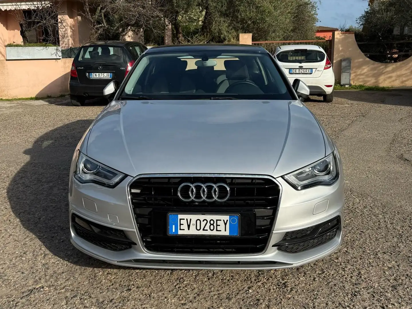 Audi A3 Audi A3 1.6 TDI S tronic S line  full OPT Argento - 2