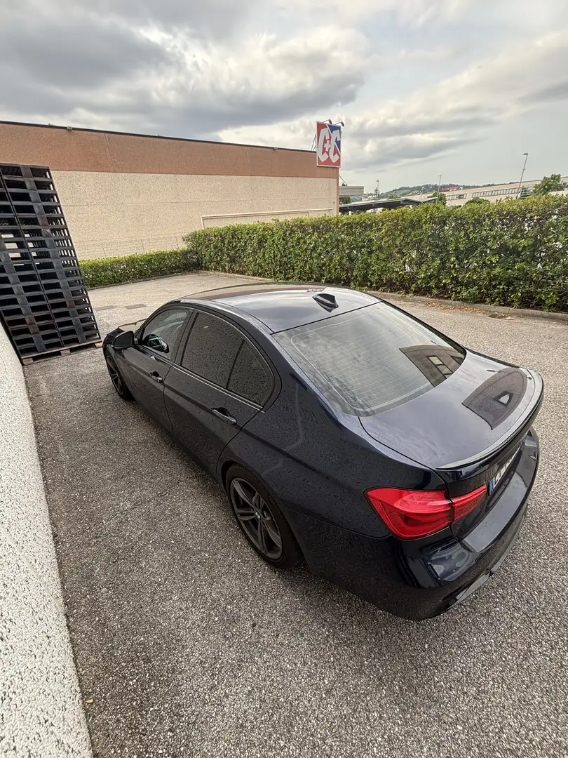 BMW 318 318d Blue Imperial - 2