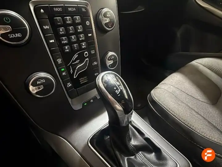 Volvo S40 2017, foto 19