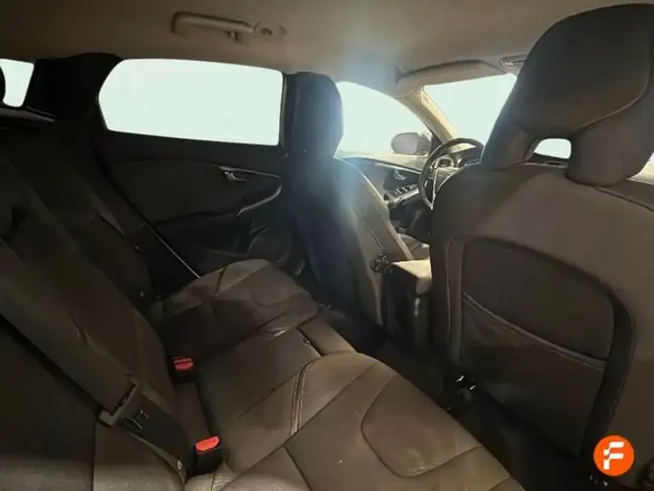 Volvo S40 2017, foto 15
