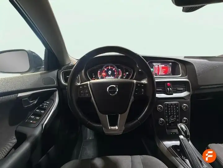 Volvo S40 2017, foto 11