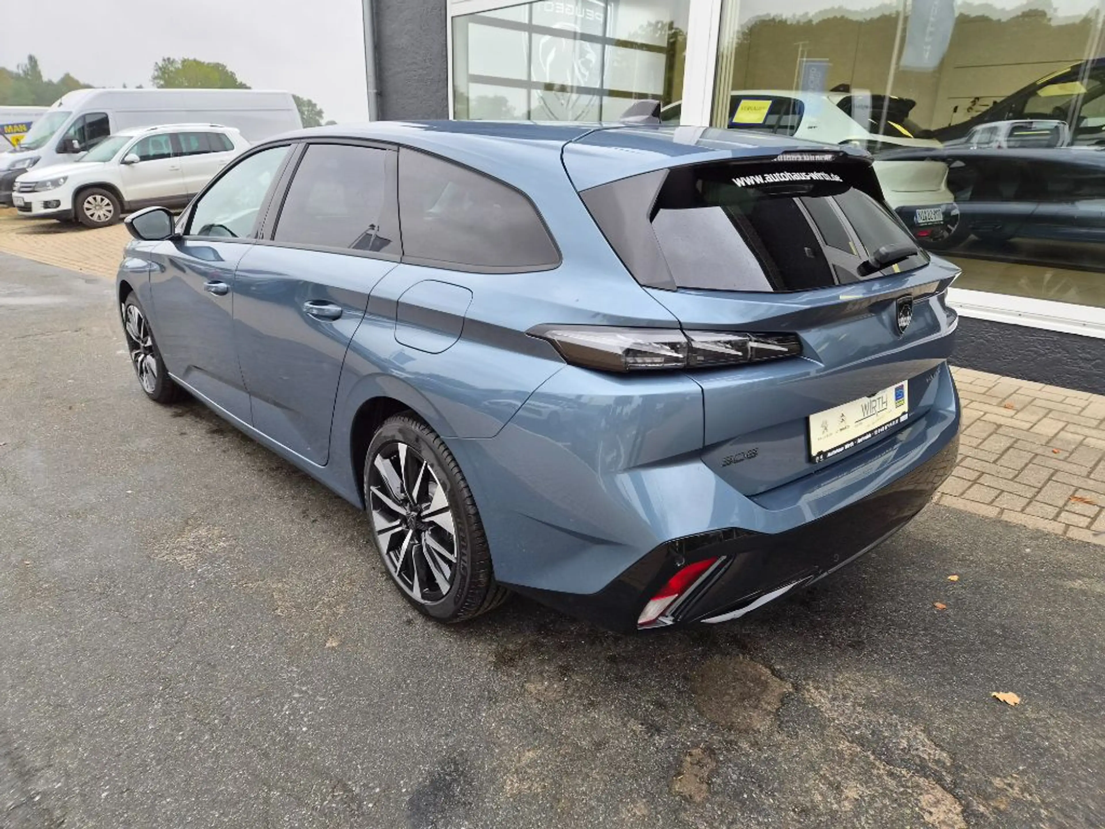 Peugeot 308 SW Hybrid 195 DSC7 Allure ACC+LED+360°CAM — photo 5