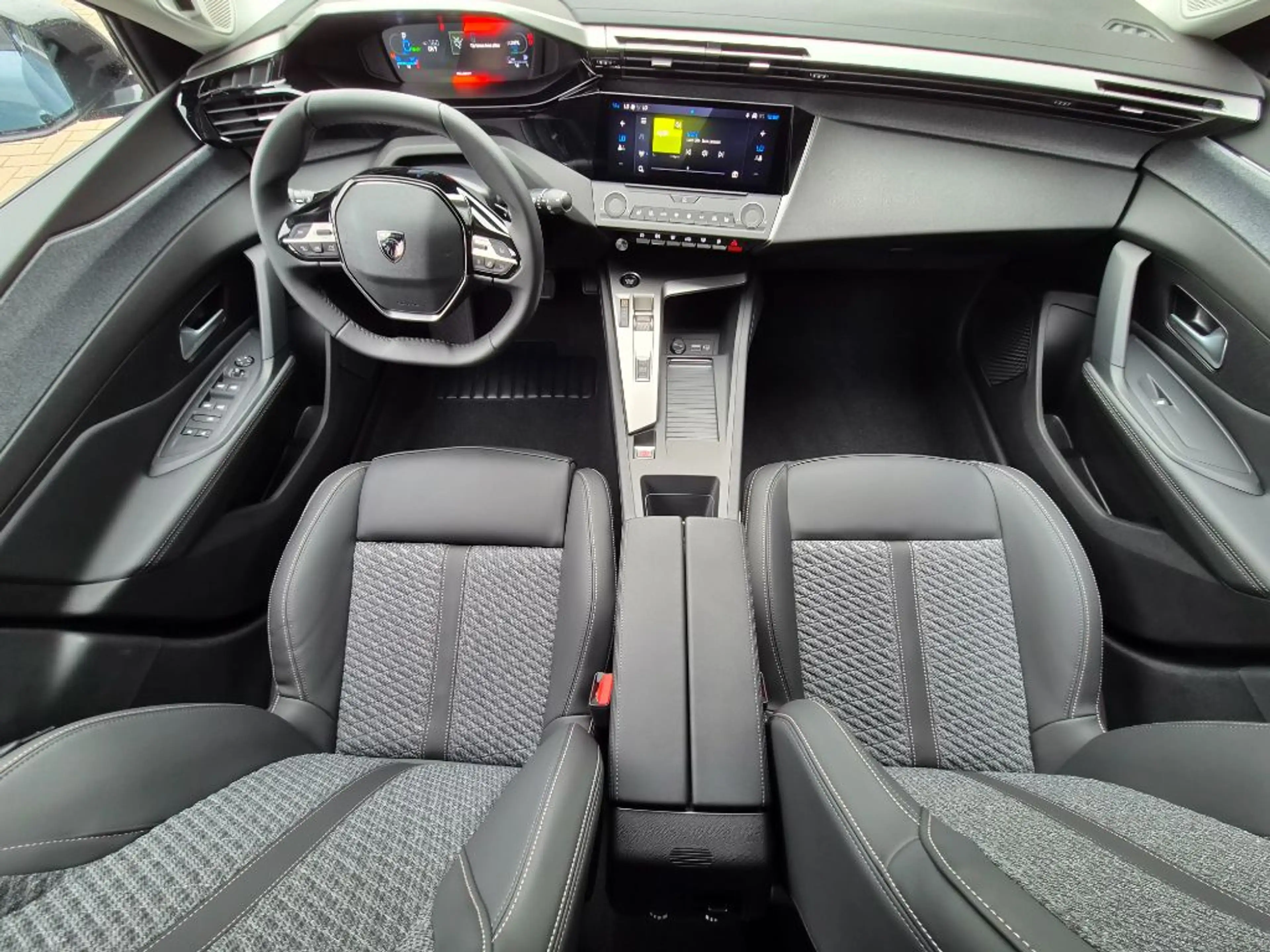 Peugeot 308 SW Hybrid 195 DSC7 Allure ACC+LED+360°CAM — photo 12
