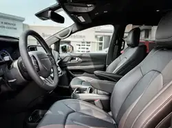 Chrysler Pacifica 2027