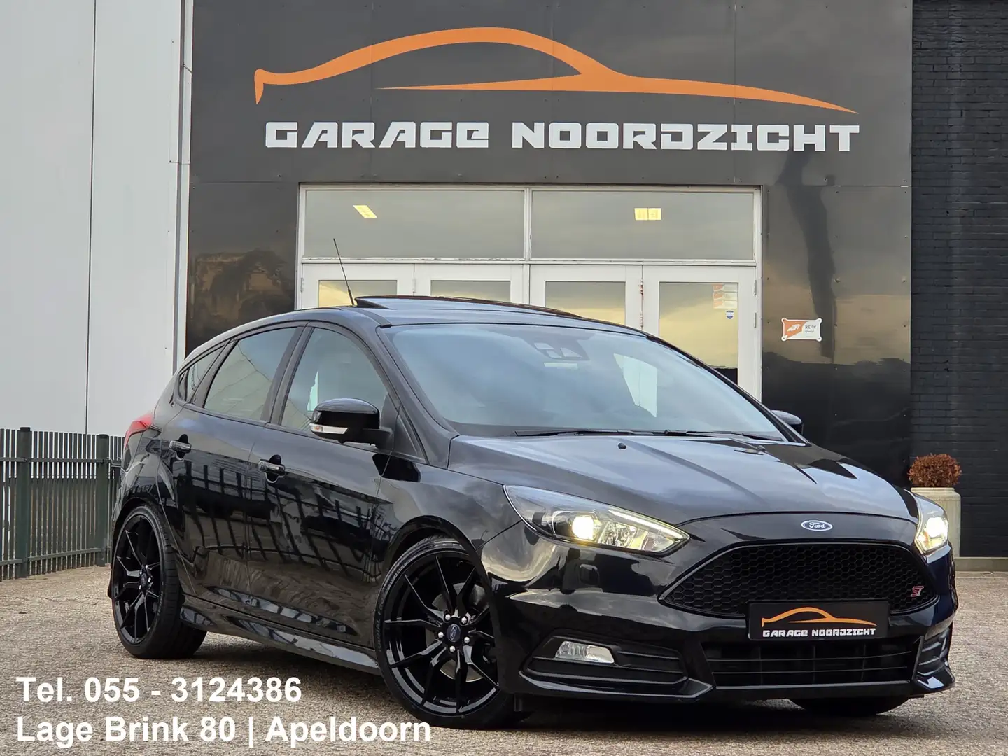 Ford Focus 2.0 ST-3 250PK SCHUIFDAK|XENON-LED|NAVIGATIE|ECC/A Noir - 1