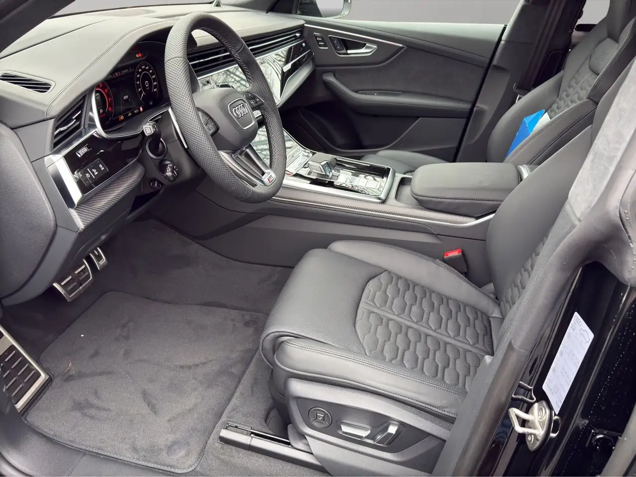 Audi RS Q8 SUV performance tiptronic+MASSAGE+PANO+HEA 9