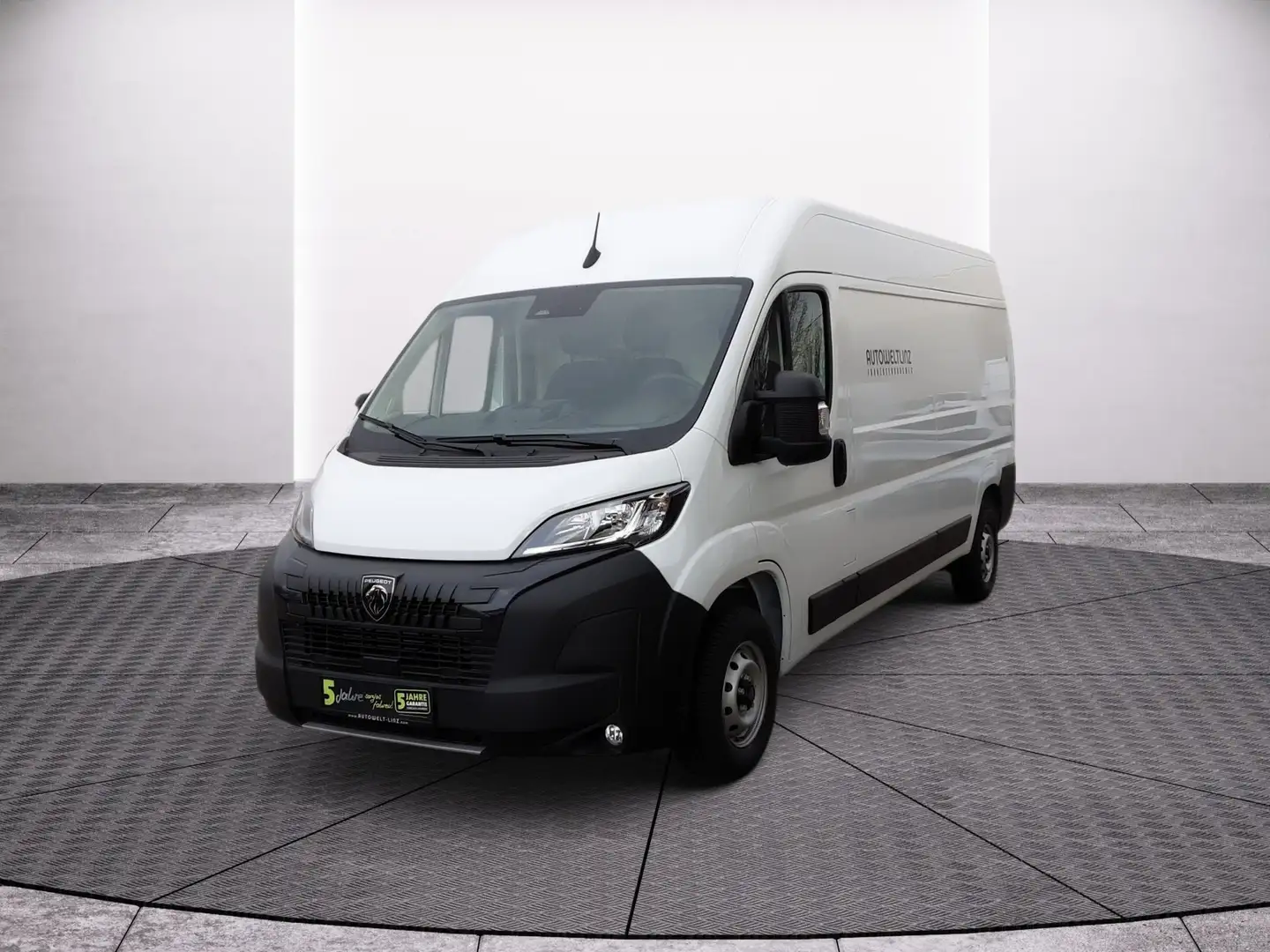 Peugeot Boxer 33 L3H2 BlueHDi 140 Netto EUR 31.650,- Weiß - 2