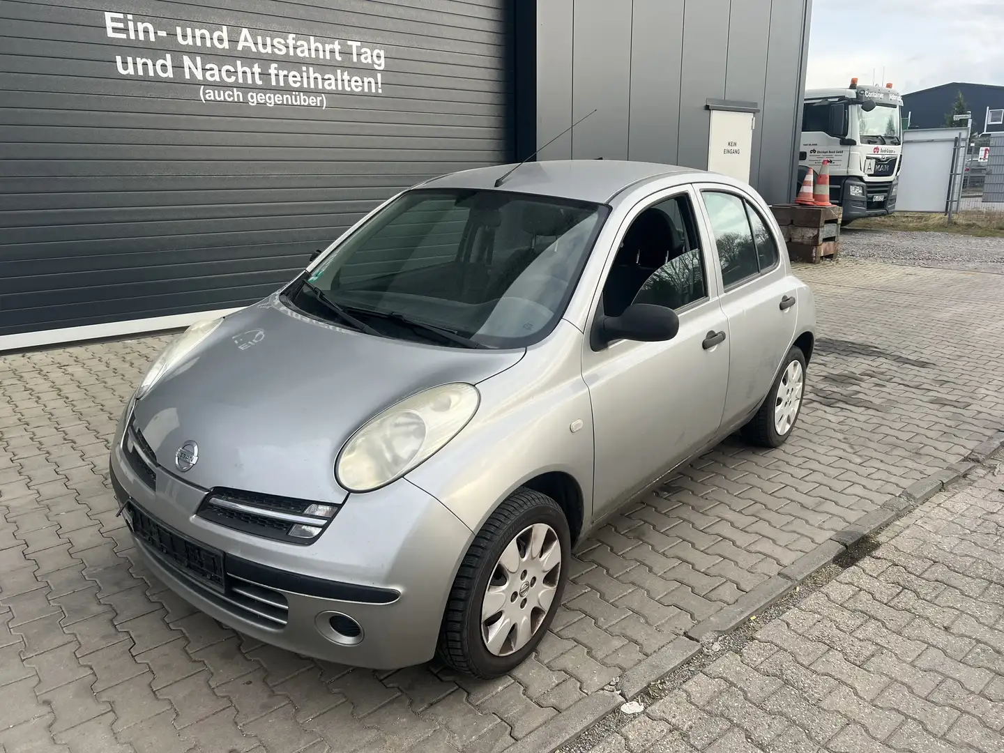 Nissan Micra 1.5 dCi Season,Klima,EURO4,AHK,TÜV Neu Silber - 1