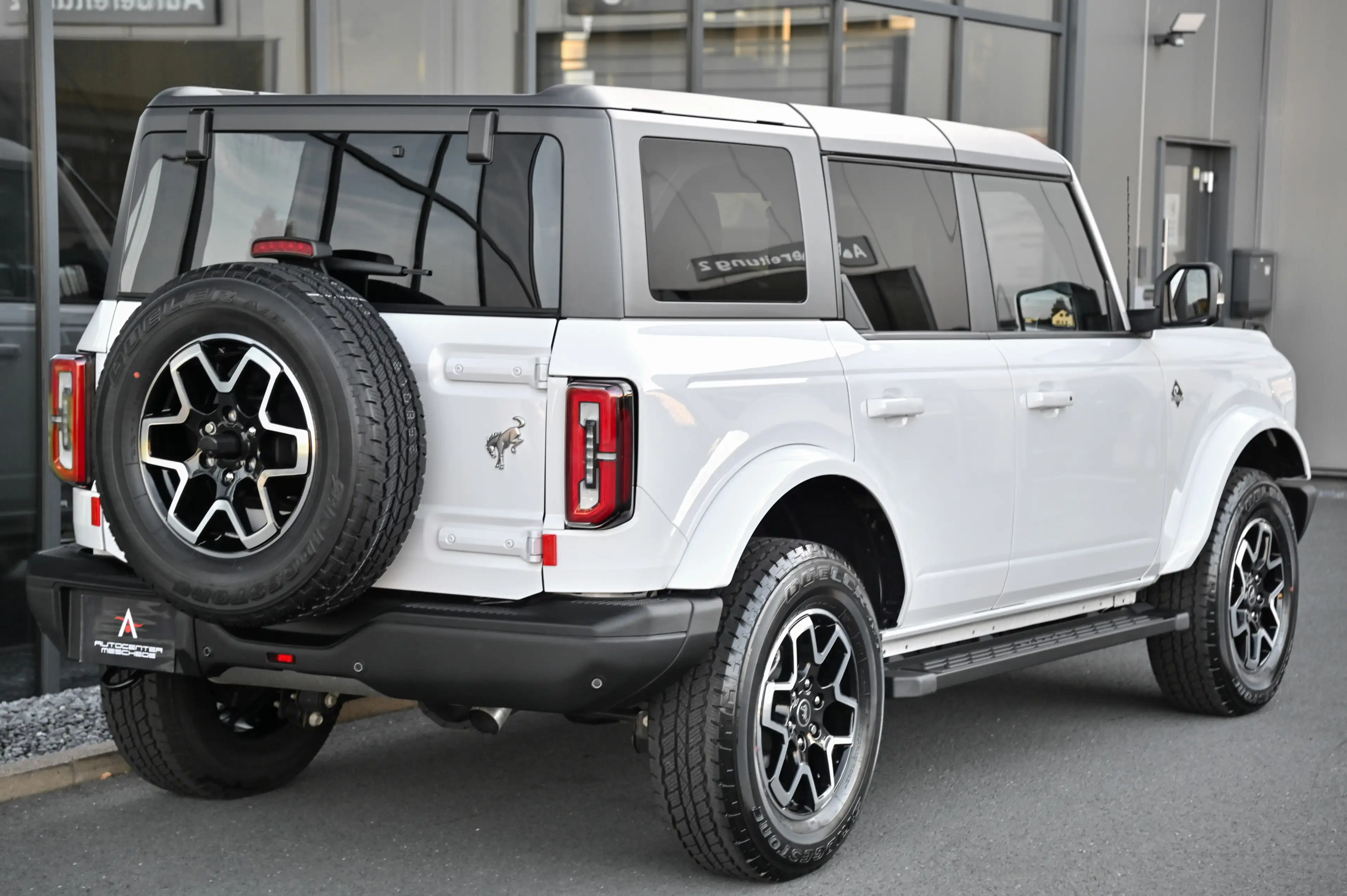 Ford Bronco 2.7 EcoBoost 4x4 Outer Banks* Vollleder* — photo 6