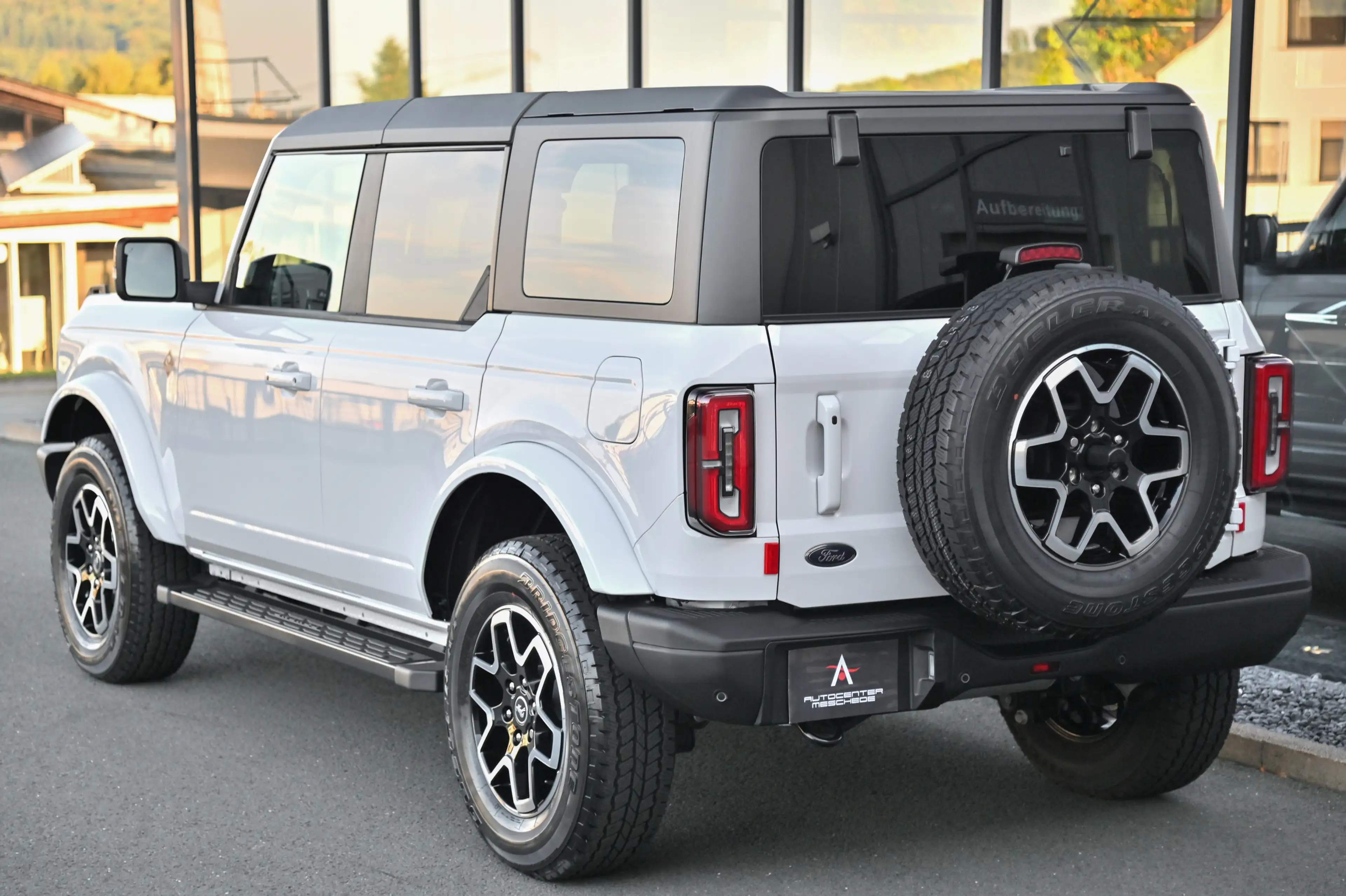 Ford Bronco 2.7 EcoBoost 4x4 Outer Banks* Vollleder* — photo 7
