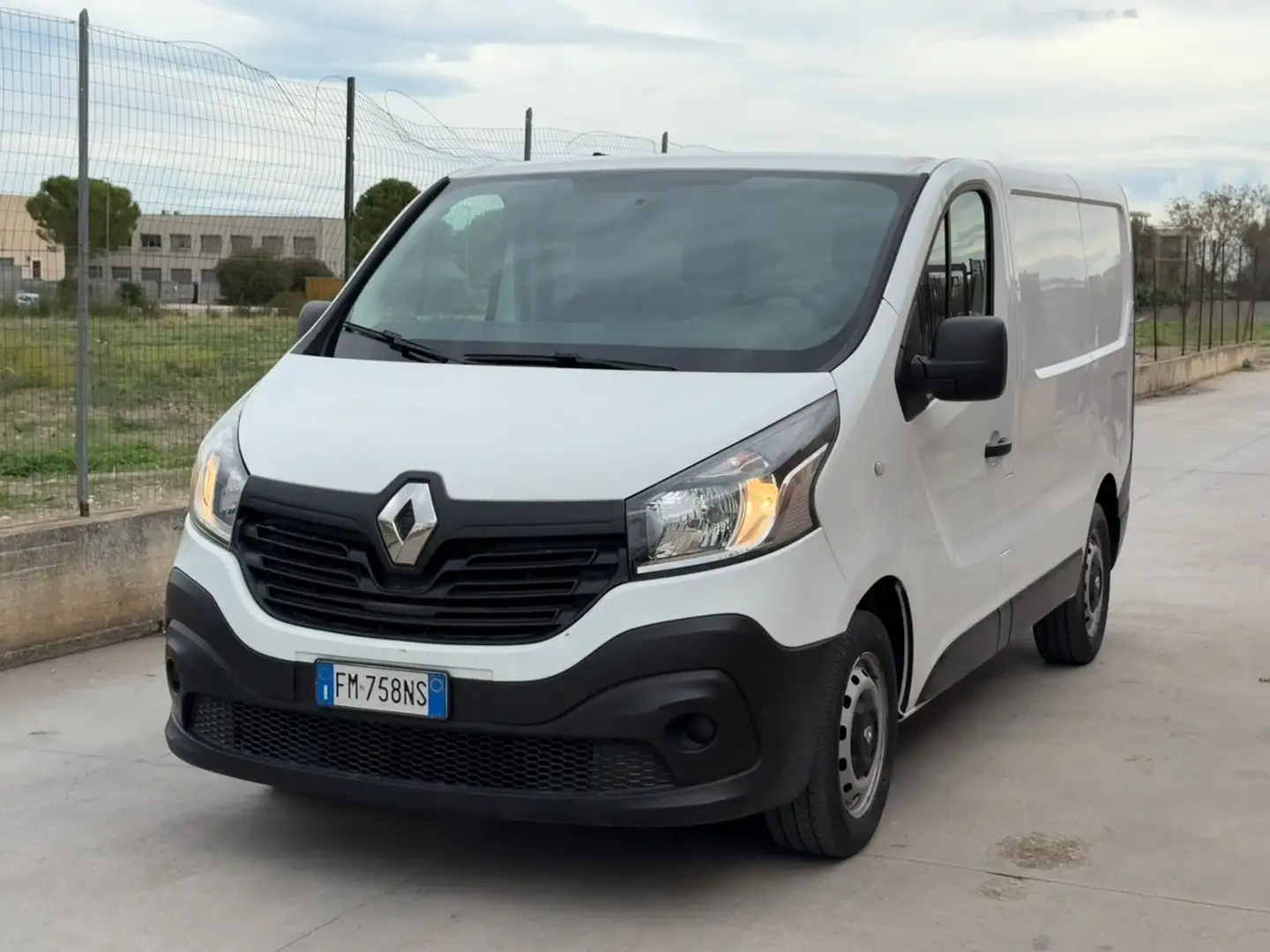 Renault Trafic Trafic T27 1.6 dCi 120CV PC-TN Furgone Blanc - 2