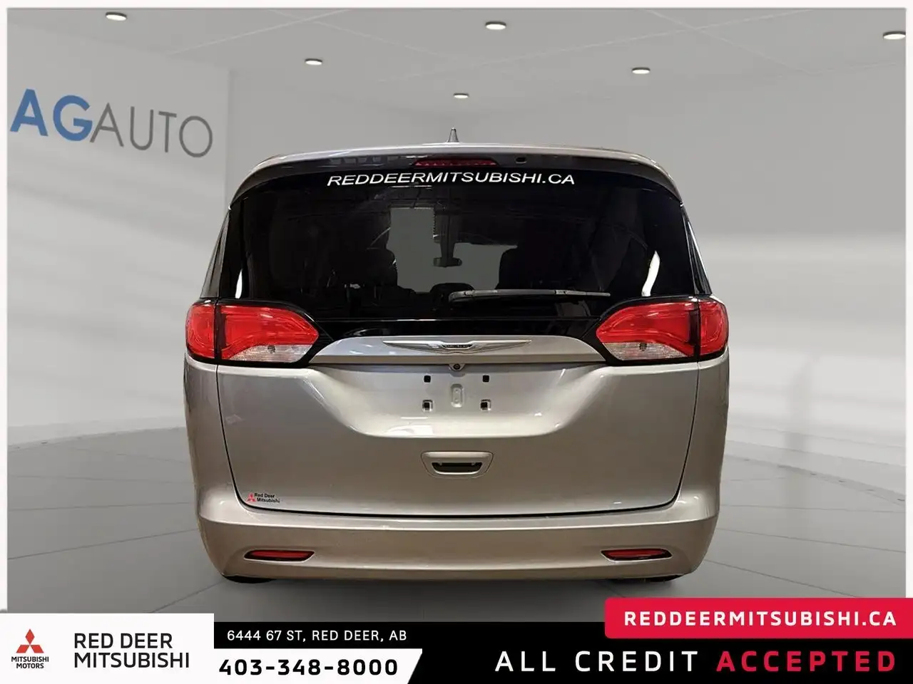 Chrysler Grand Caravan снимка Chrysler Grand Caravan
