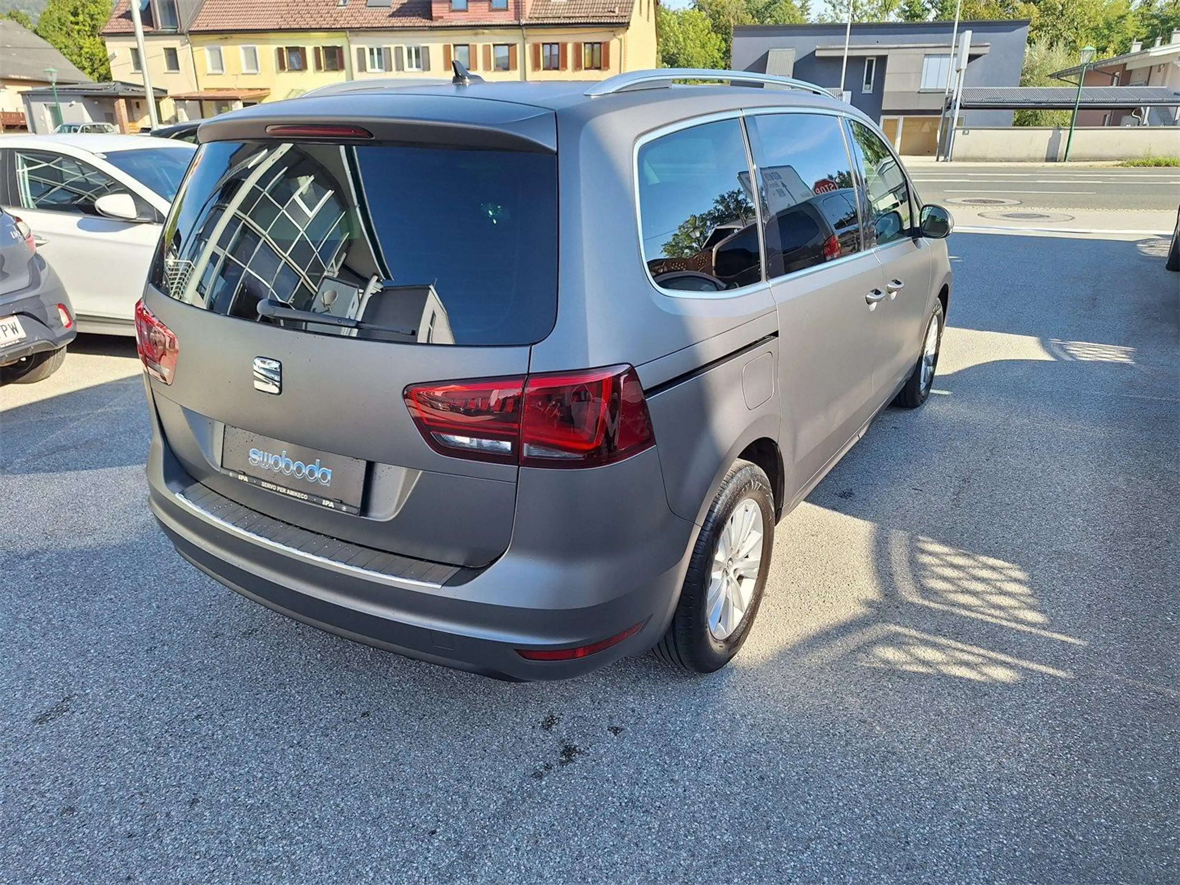 SEAT Alhambra Xcellence TSI — photo 3
