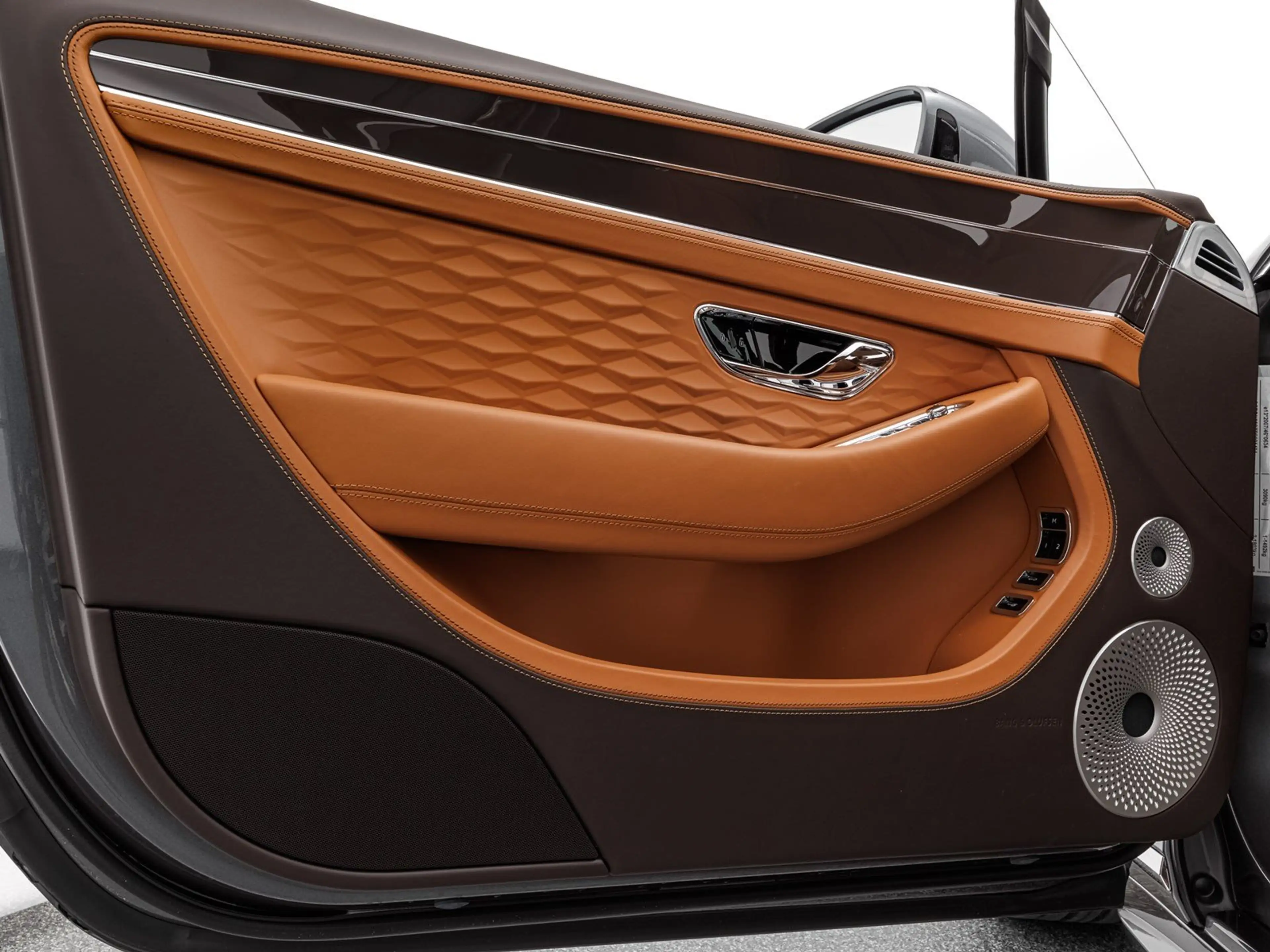 Bentley Continental GTC Mulliner / B&O Sound — photo 10
