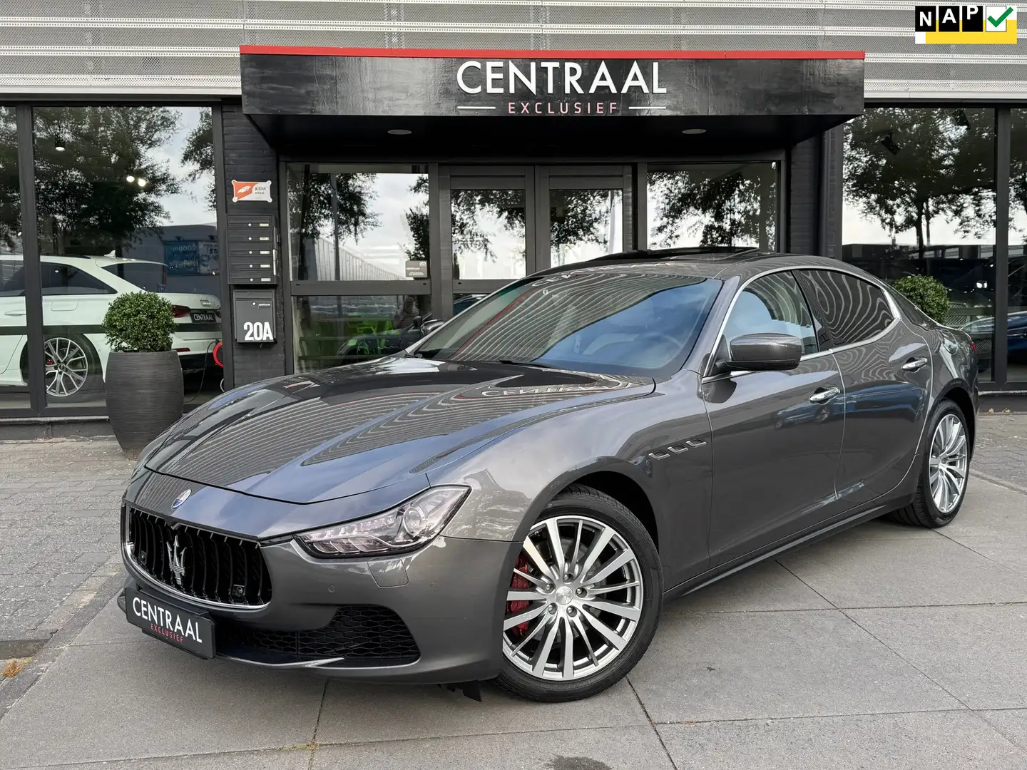 Maserati Ghibli 3.0 NL-Auto|Schuifdak|Camera|Memory|Leder|Keyless| Grijs - 1