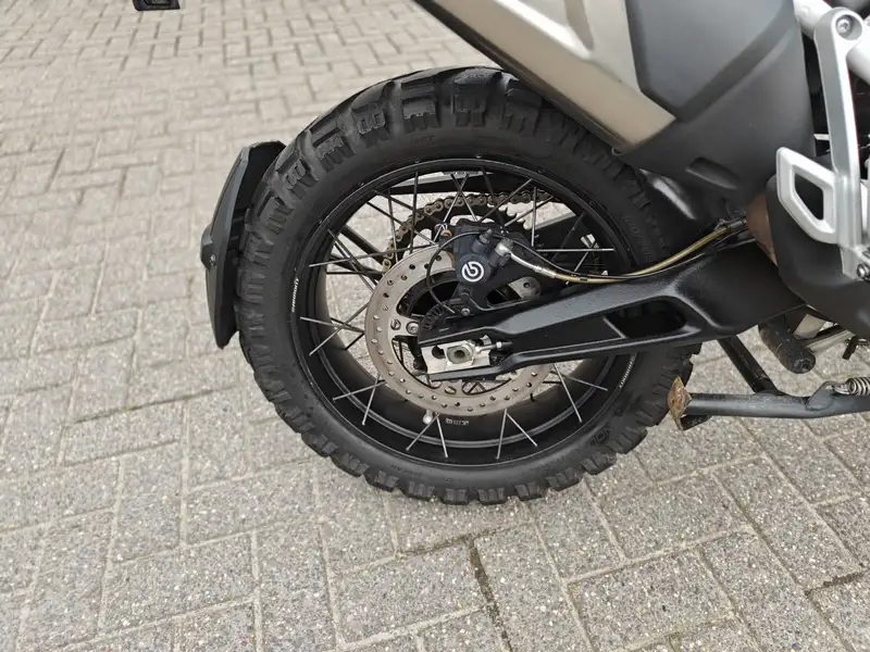 Triumph Tiger 900 - foto 7