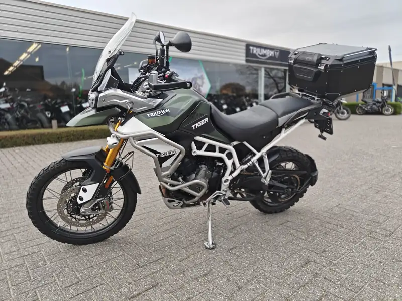 Triumph Tiger 900 - foto 8