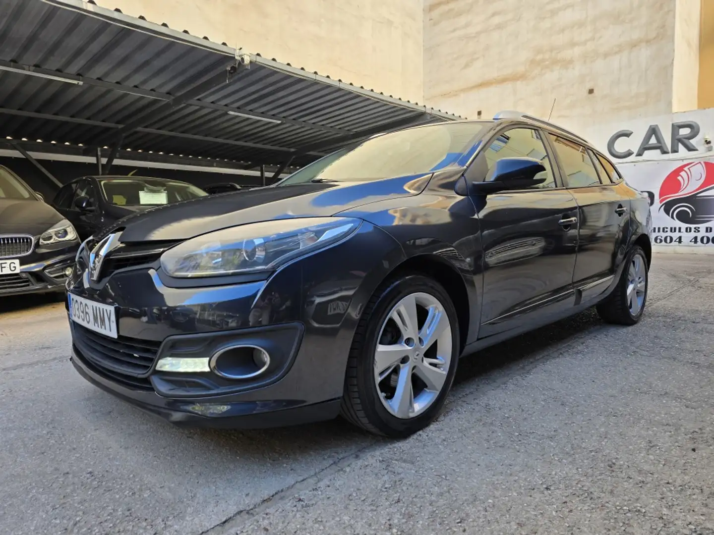Renault Megane S.T. 1.5dCi Business 110 Gris - 1
