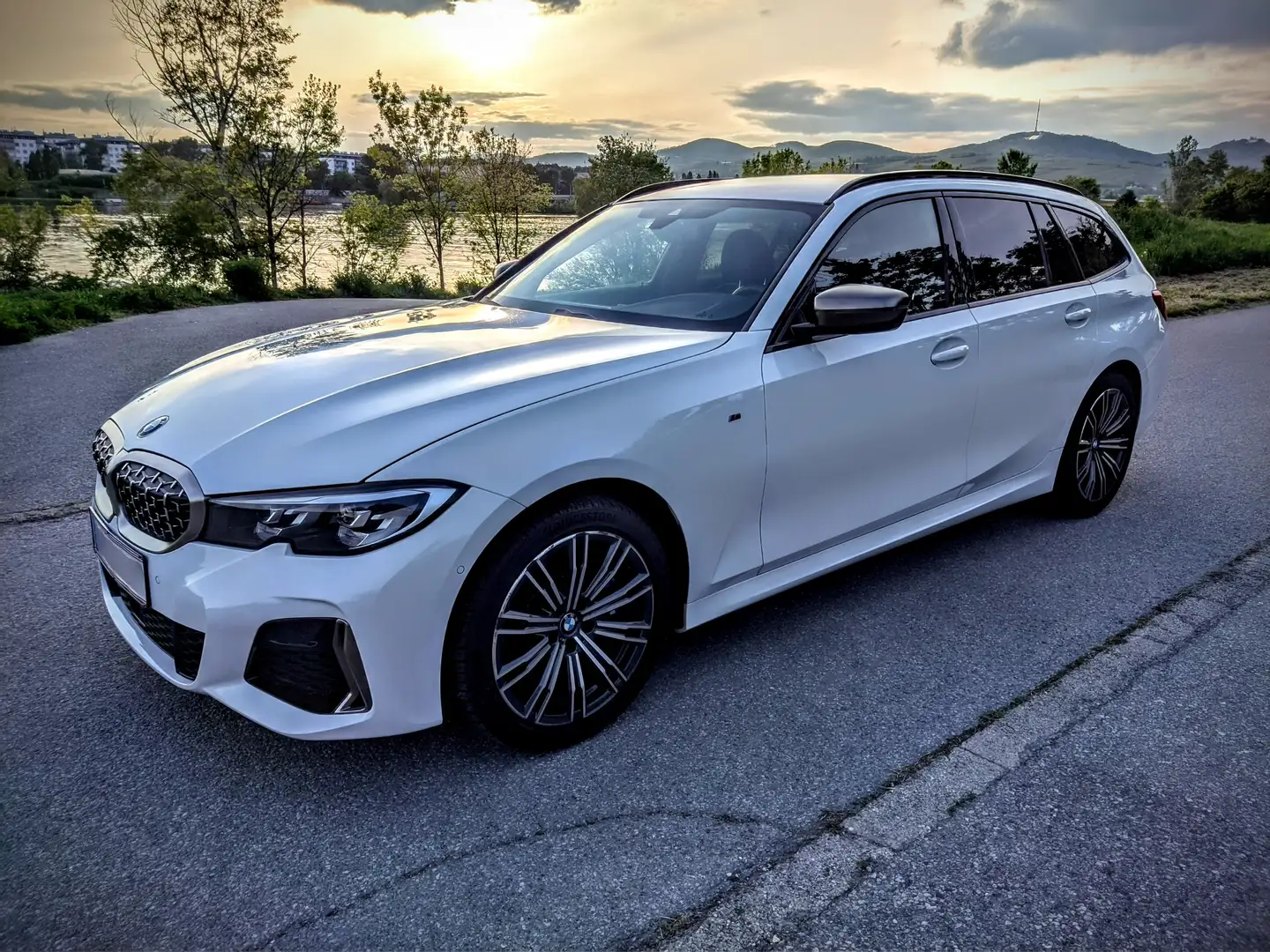 BMW 340 M340i xDrive Touring Aut. Weiß - 2