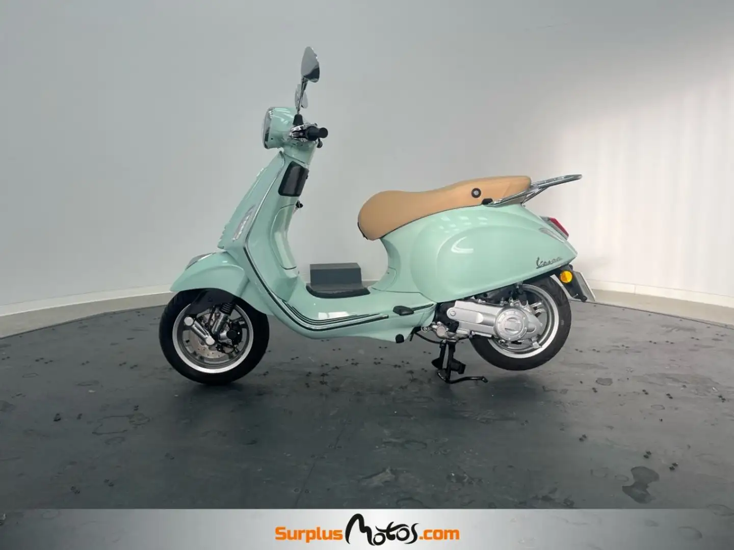 Vespa Primavera 50 Verde - 1