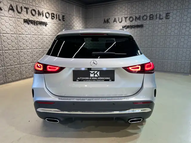 Mercedes-Benz Gla Class view 9