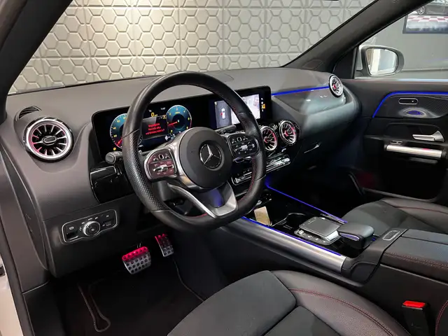 Mercedes-Benz Gla Class view 15