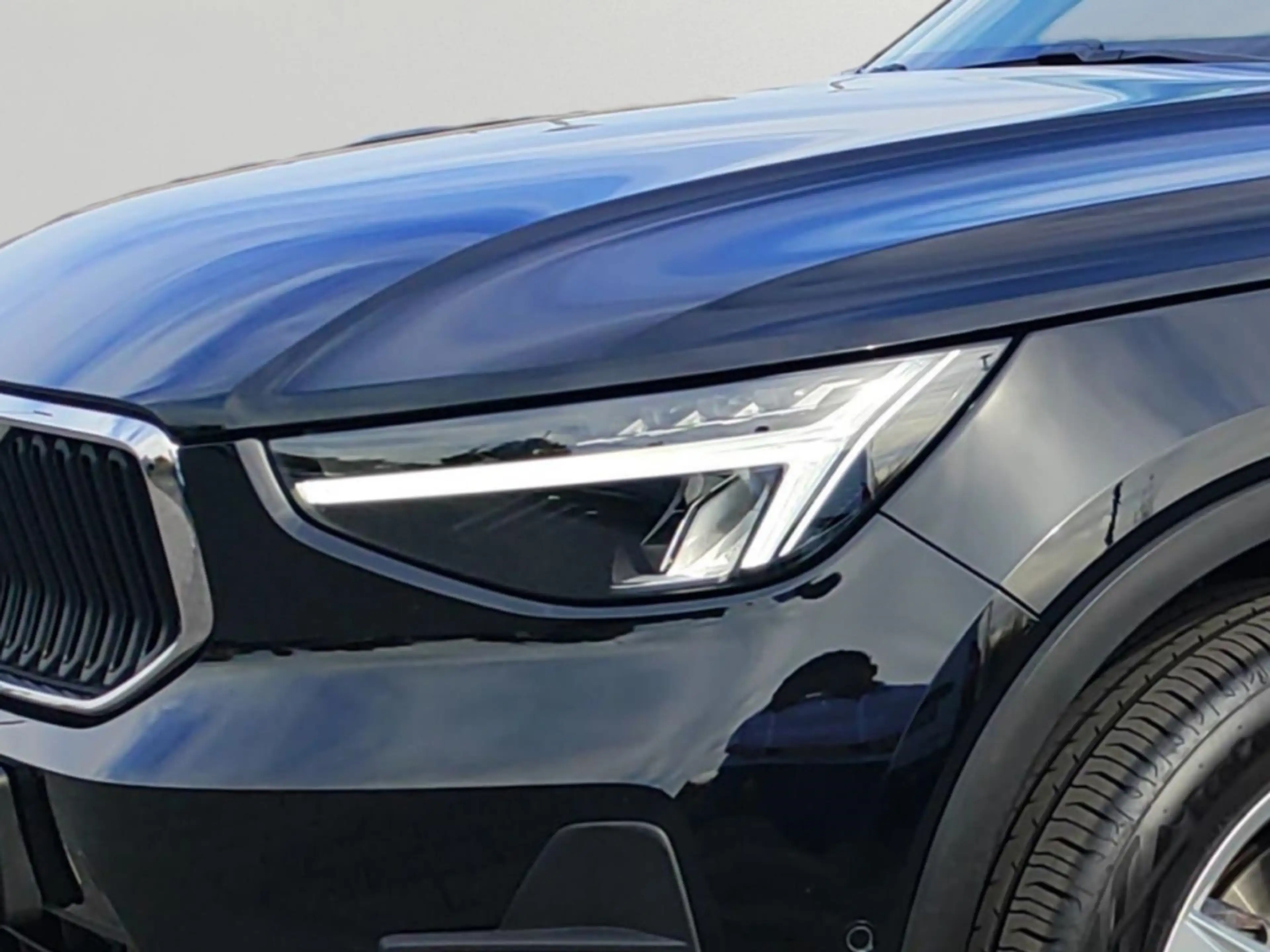 Volvo XC40 Core Navi Digitales Cockpit Soundsystem LED Sperrd — photo 9