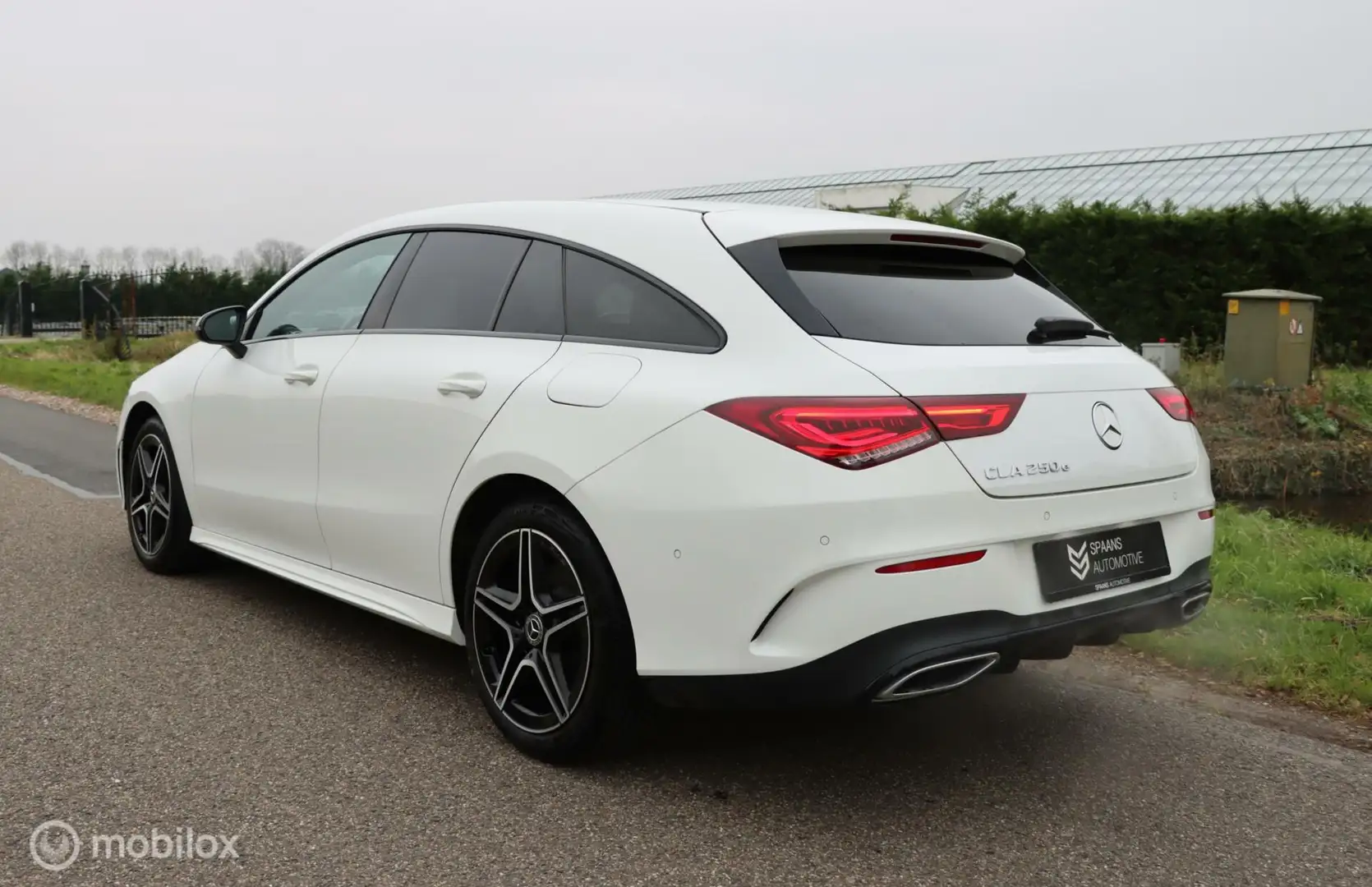 Mercedes-Benz CLA 250 Shooting Brake e AMG / Sfeer / Navi Weiß - 2