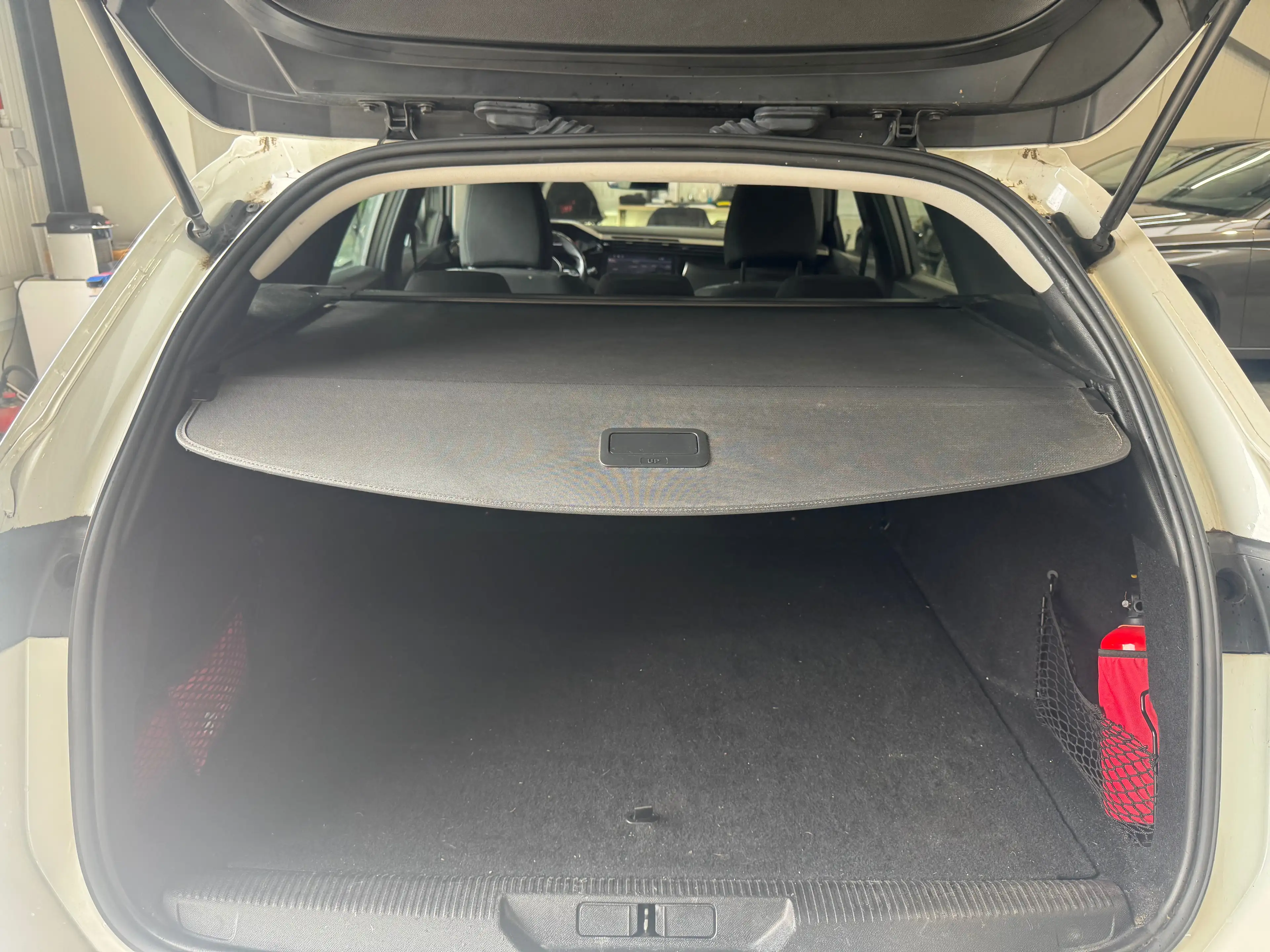 Peugeot 308 308 SW 1.5 BlueHDi Active Pack/NAVI/TREKHAAK/CARPLAY/GARANTIE — photo 14