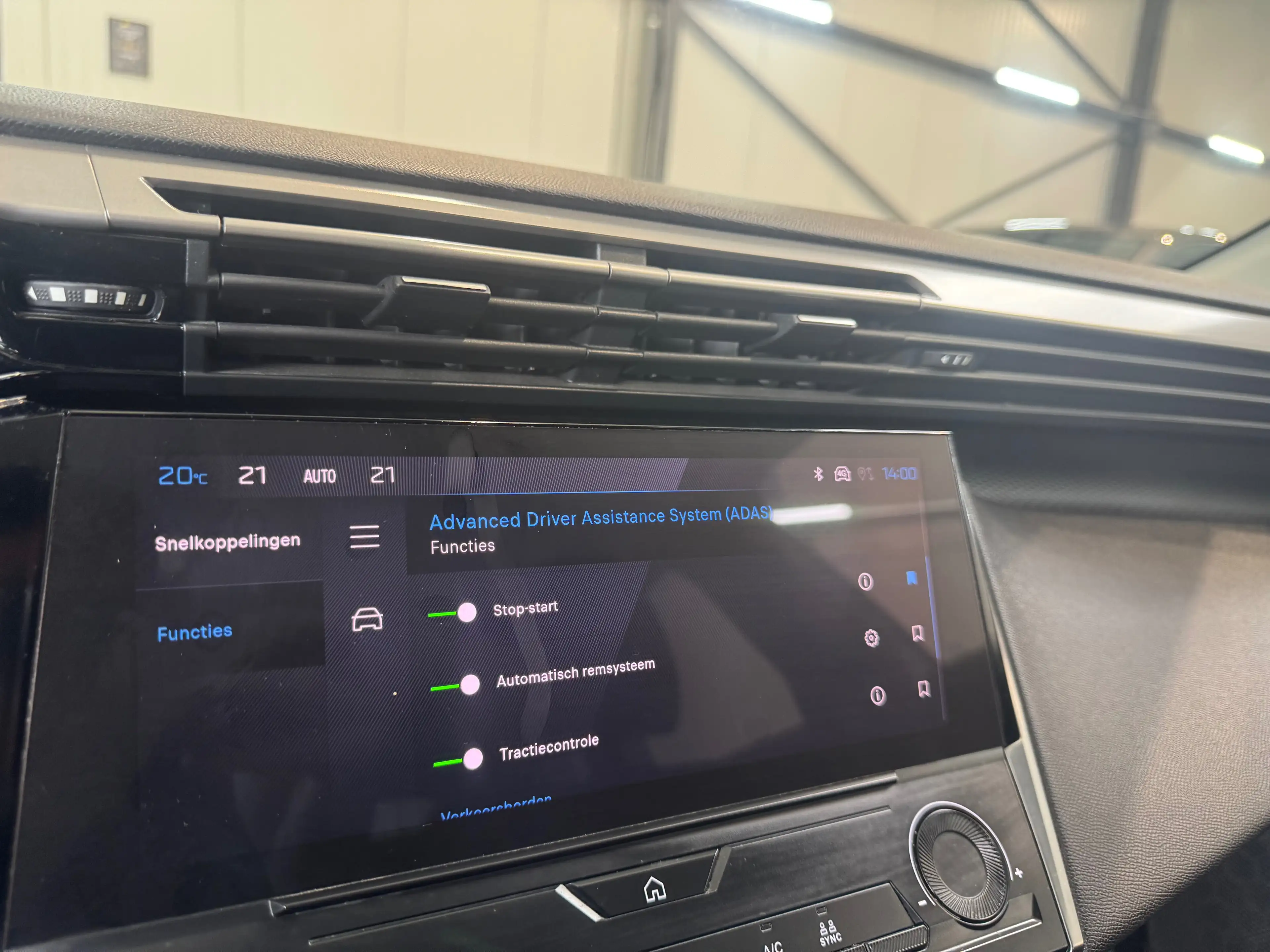 Peugeot 308 308 SW 1.5 BlueHDi Active Pack/NAVI/TREKHAAK/CARPLAY/GARANTIE — photo 11