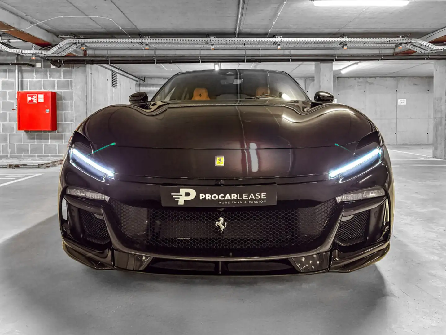 Ferrari Purosangue V12 NERO PUROSANGUE/CARBON/FULL Schwarz - 2