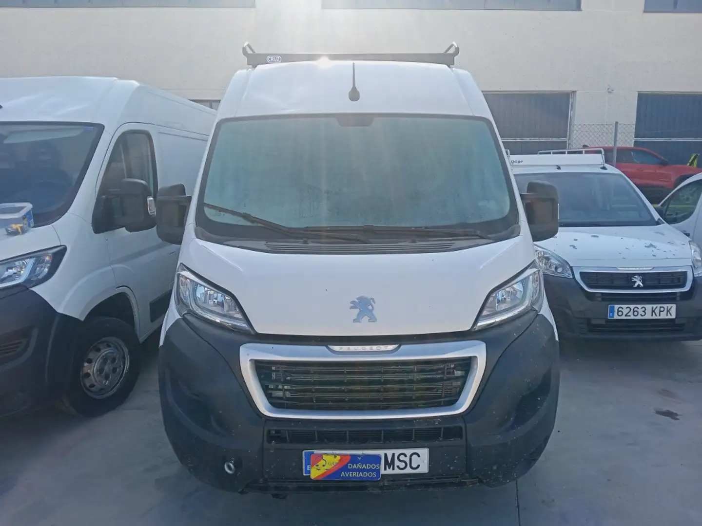 Peugeot Boxer Furgón 2.2 BlueHDI 3.5 L2H2 S&S 140 Weiß - 2