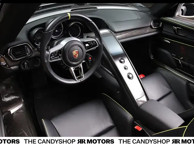 Porsche 918 Spyder *Perfekt*GT-Silber*Nr.643/* Ansicht 25