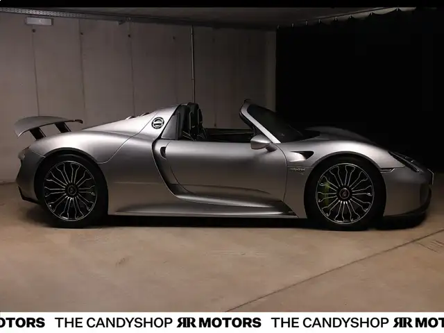 Porsche 918 Spyder *Perfekt*GT-Silber*Nr.643/* Ansicht 3