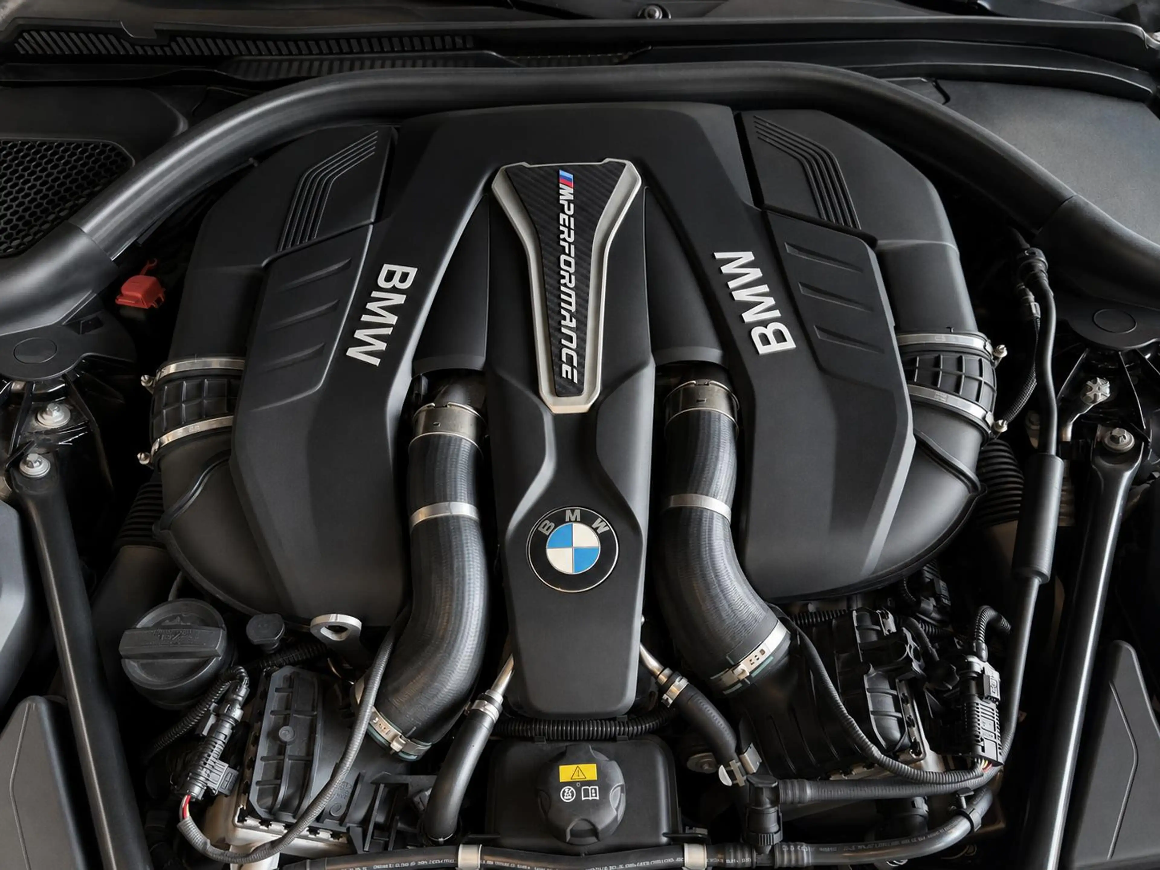 BMW M550 5-serie M550i xDrive High Executive HEAD-UP DISPLA — photo 31