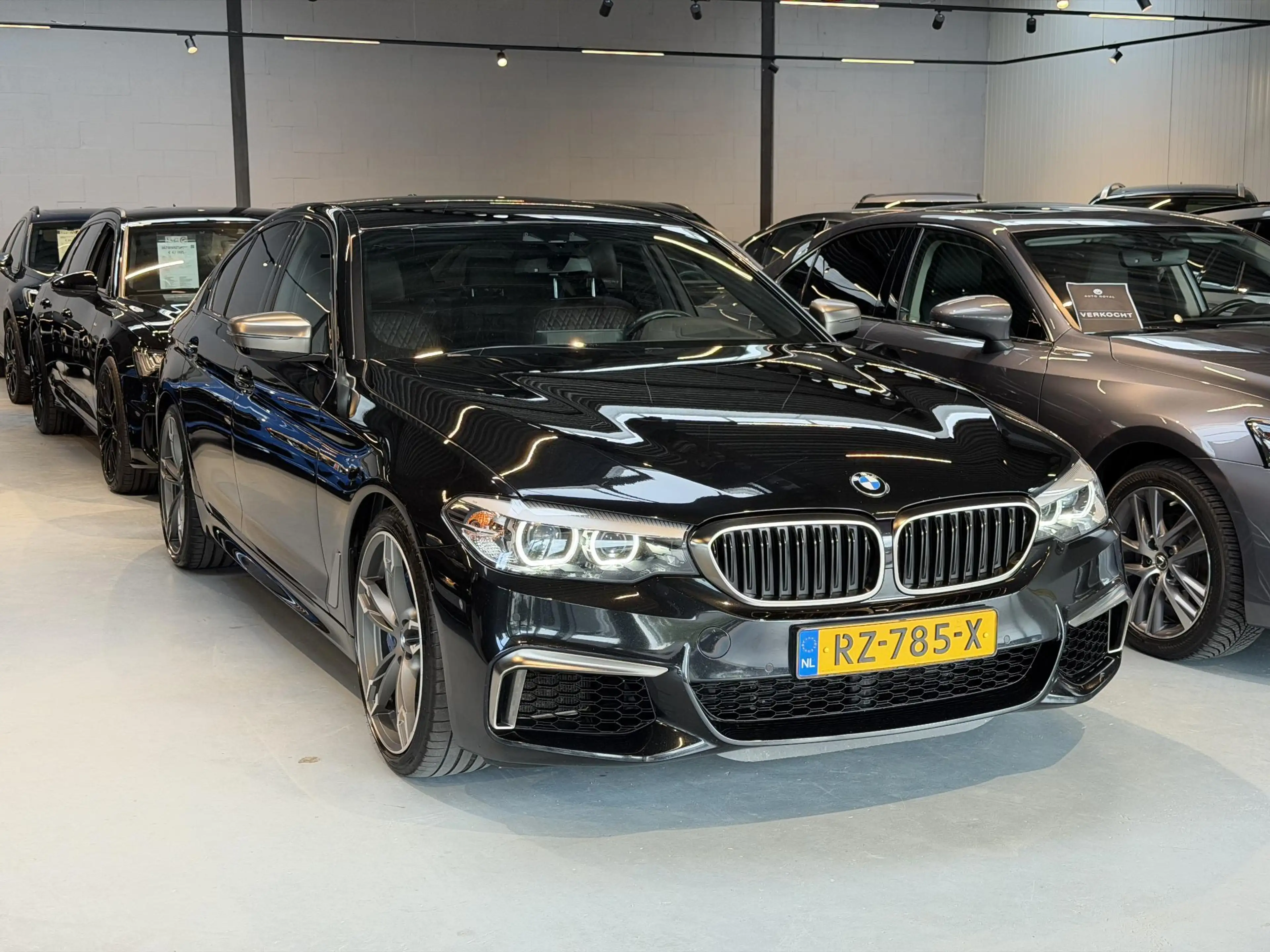 BMW M550 5-serie M550i xDrive High Executive HEAD-UP DISPLA — photo 34